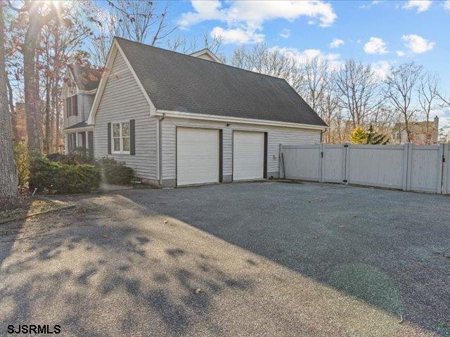 29 Buckingham Dr