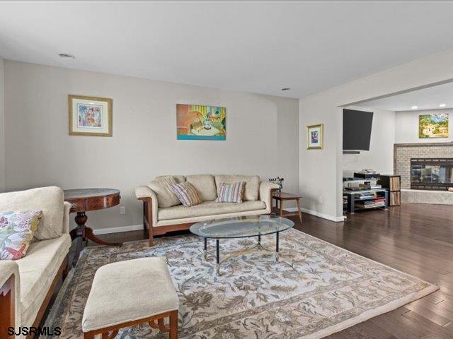 29 Buckingham Dr