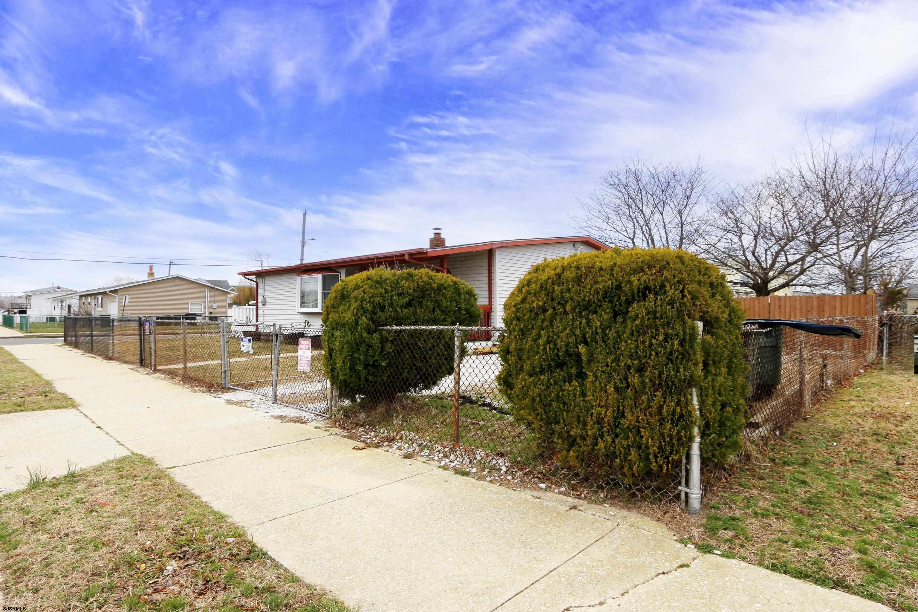 2041 Murray Avenue - Picture 4