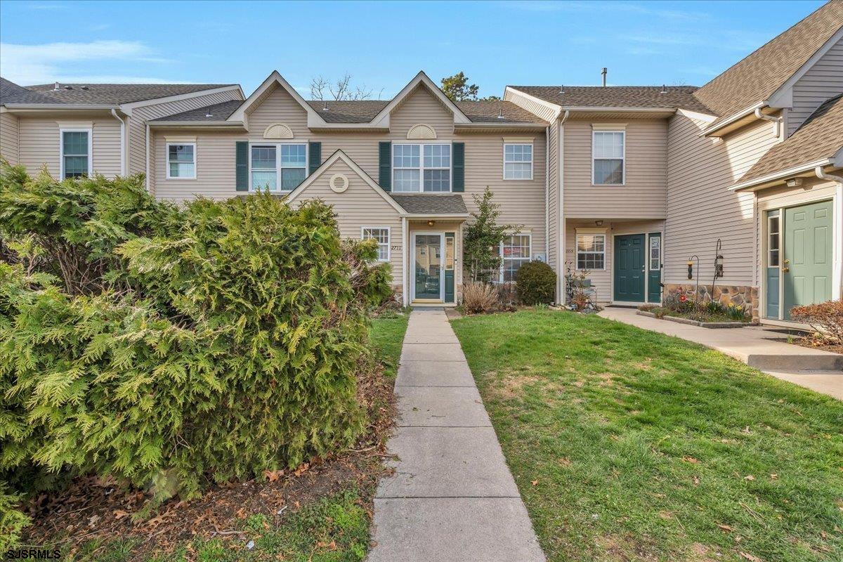 2711 Falcon Ct - Picture 1