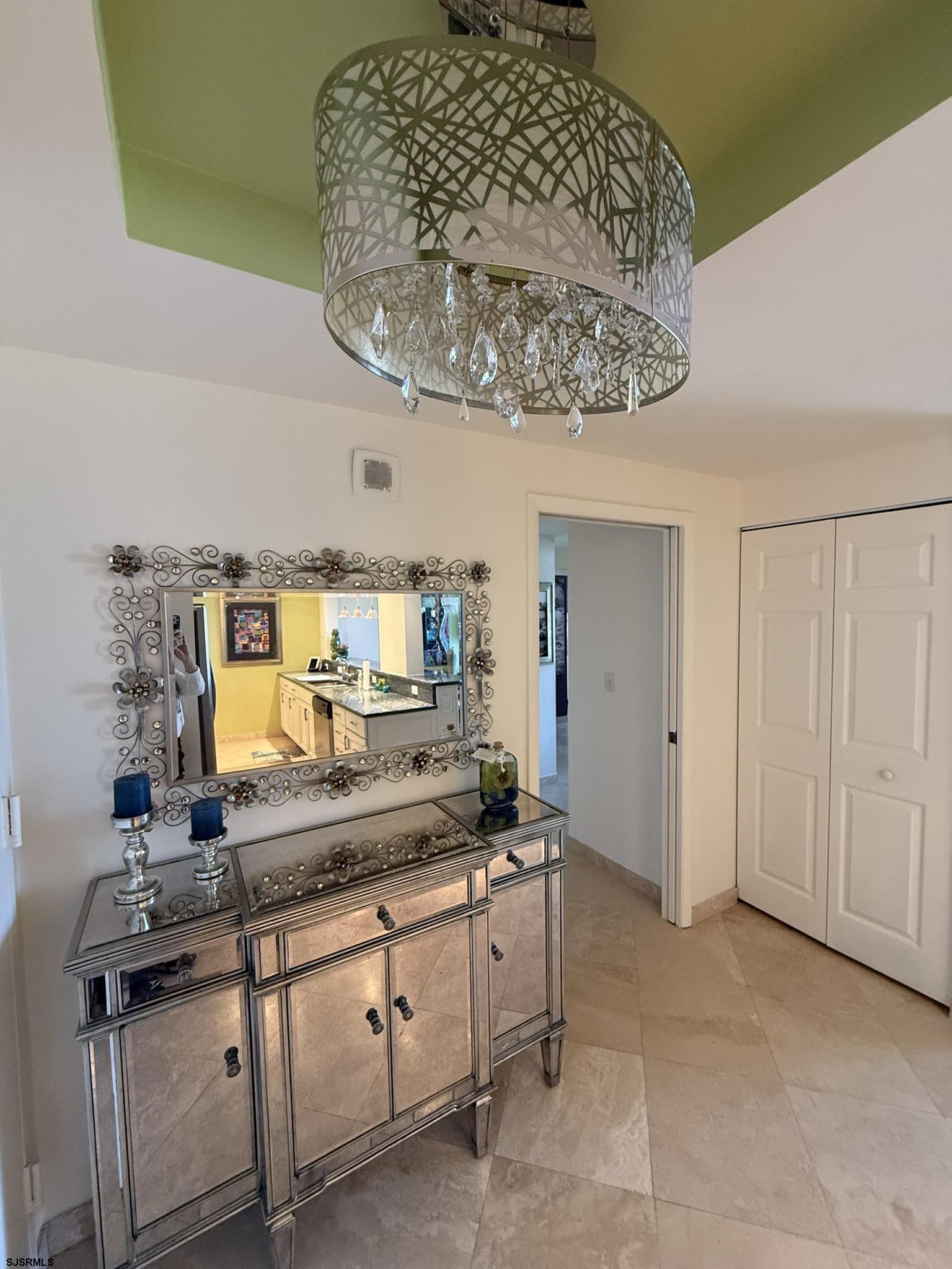 3101 Boardwalk - Picture 1