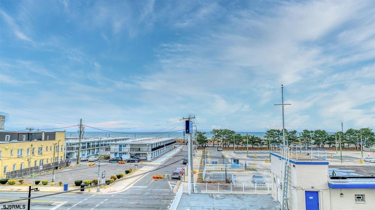 2 S Hartford Avenue - Picture 1