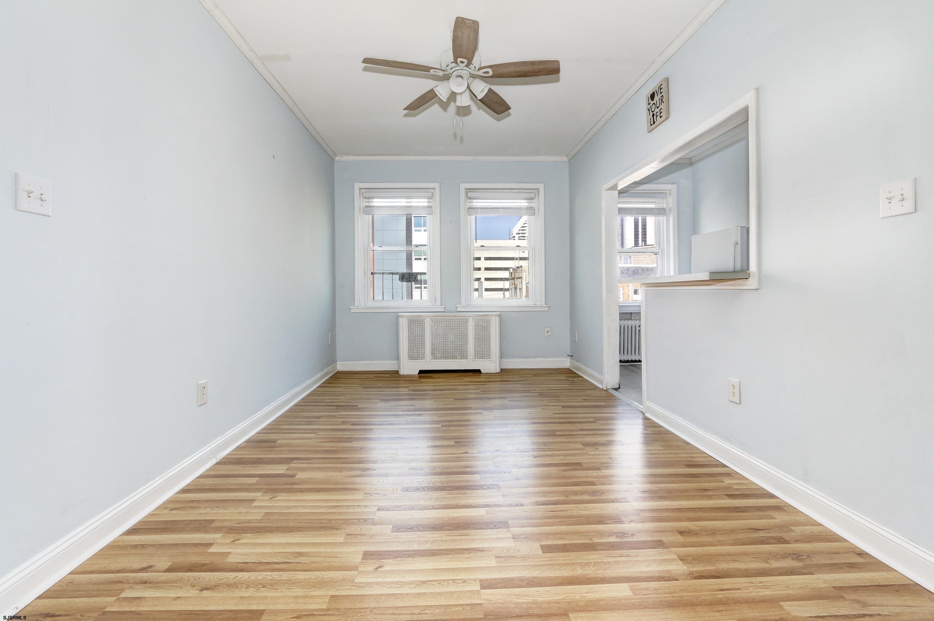 2 S Hartford Avenue - Picture 2