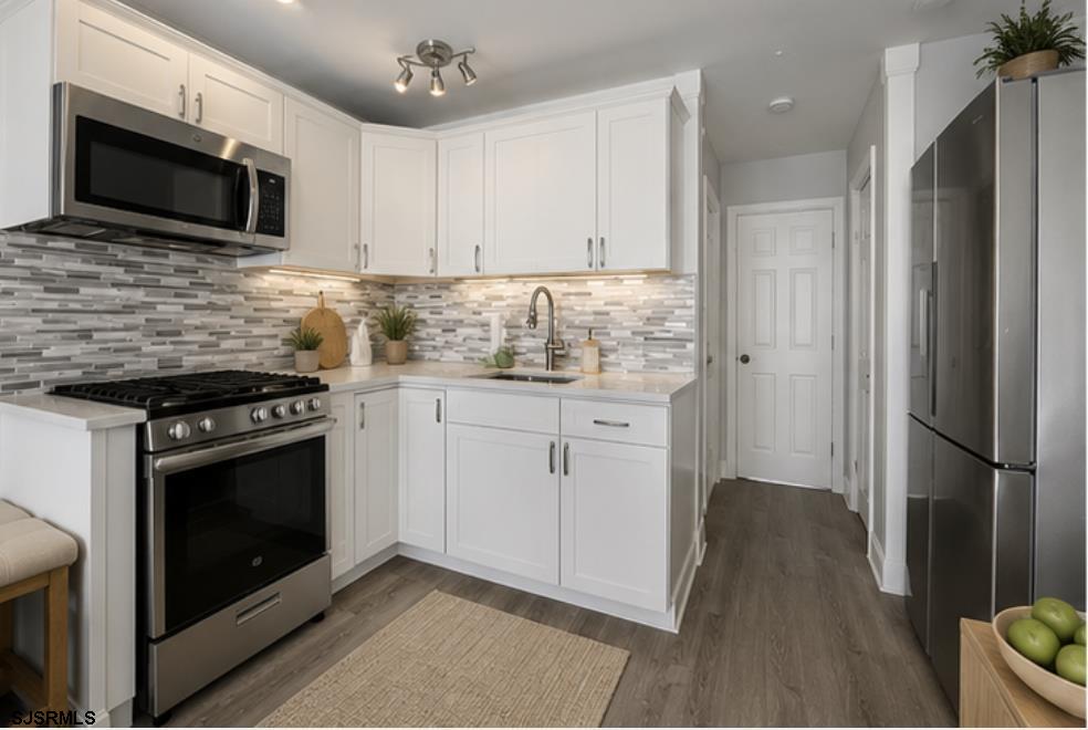 132 S Providence - Picture 1