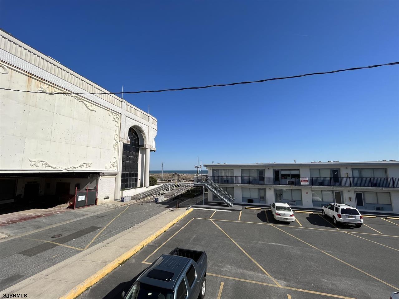 132 S Providence - Picture 3