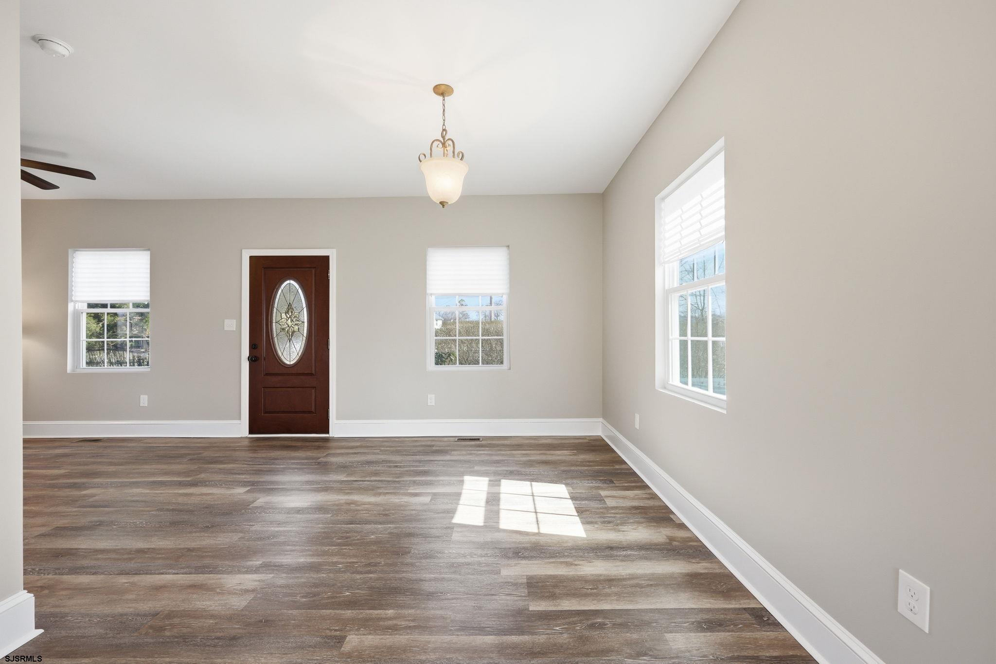 16 Heights Avenue - Picture 4