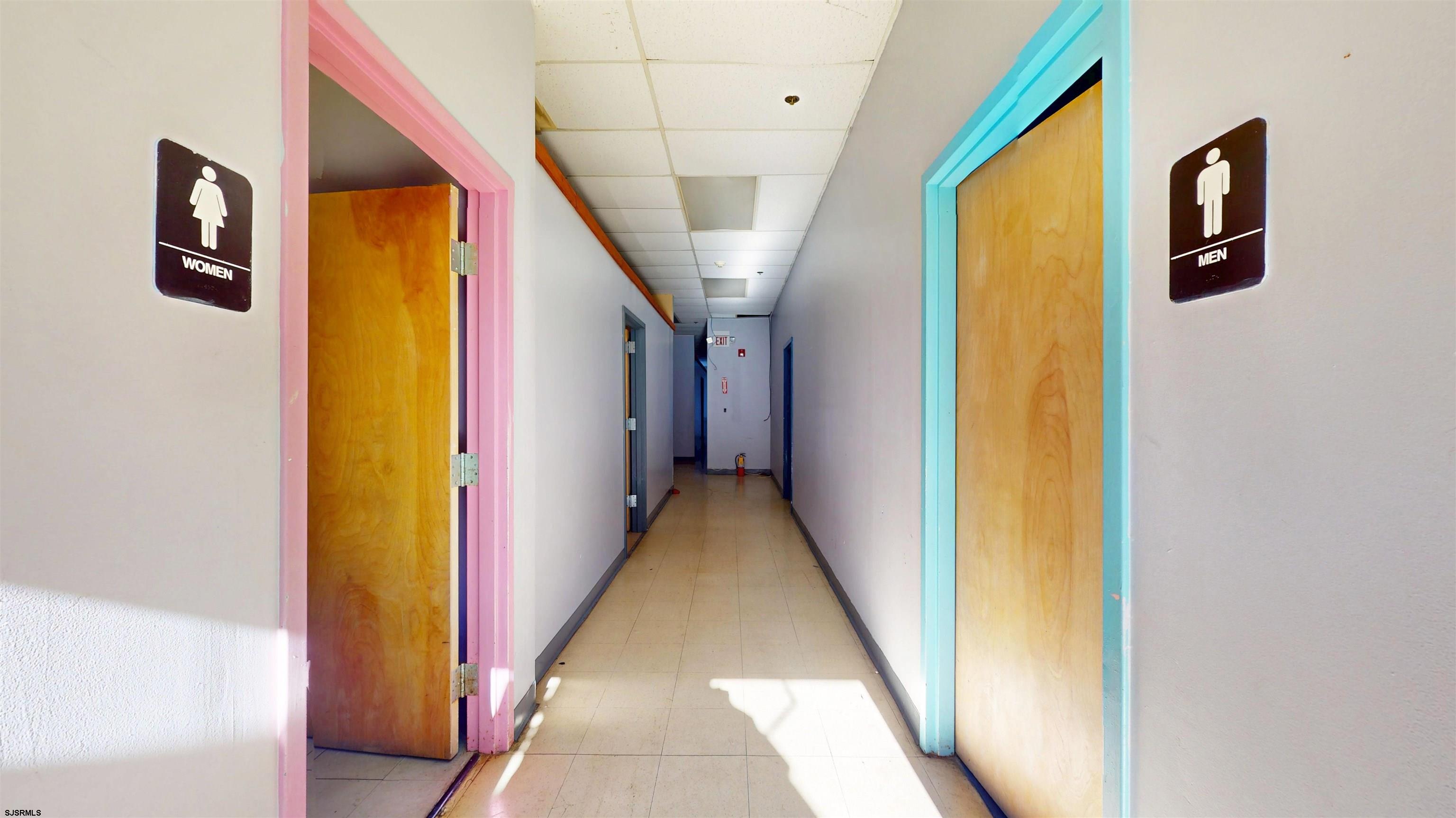 606183 | Photo 18