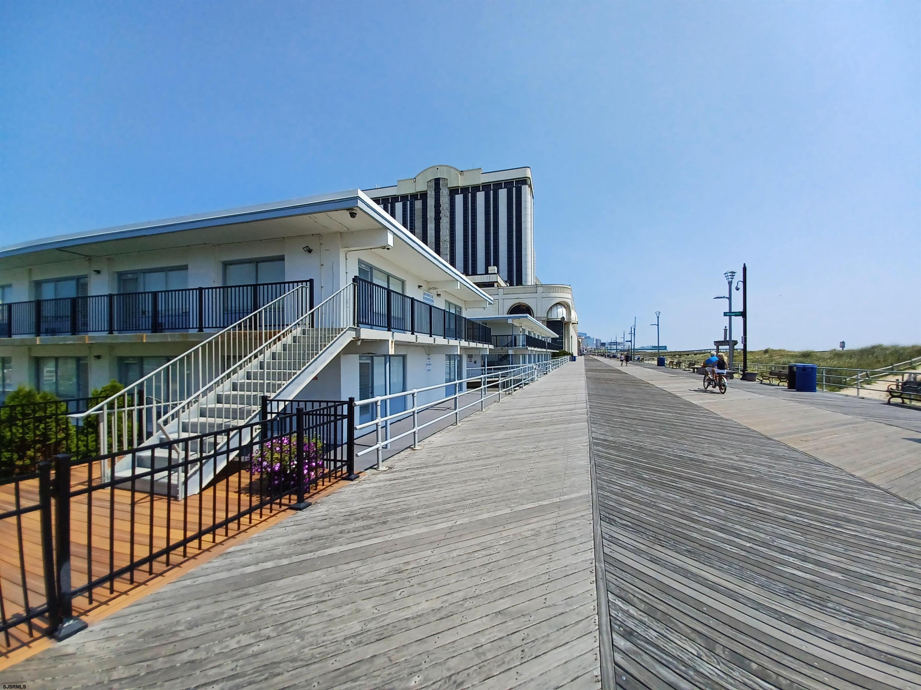 3501 Boardwalk - Picture 2