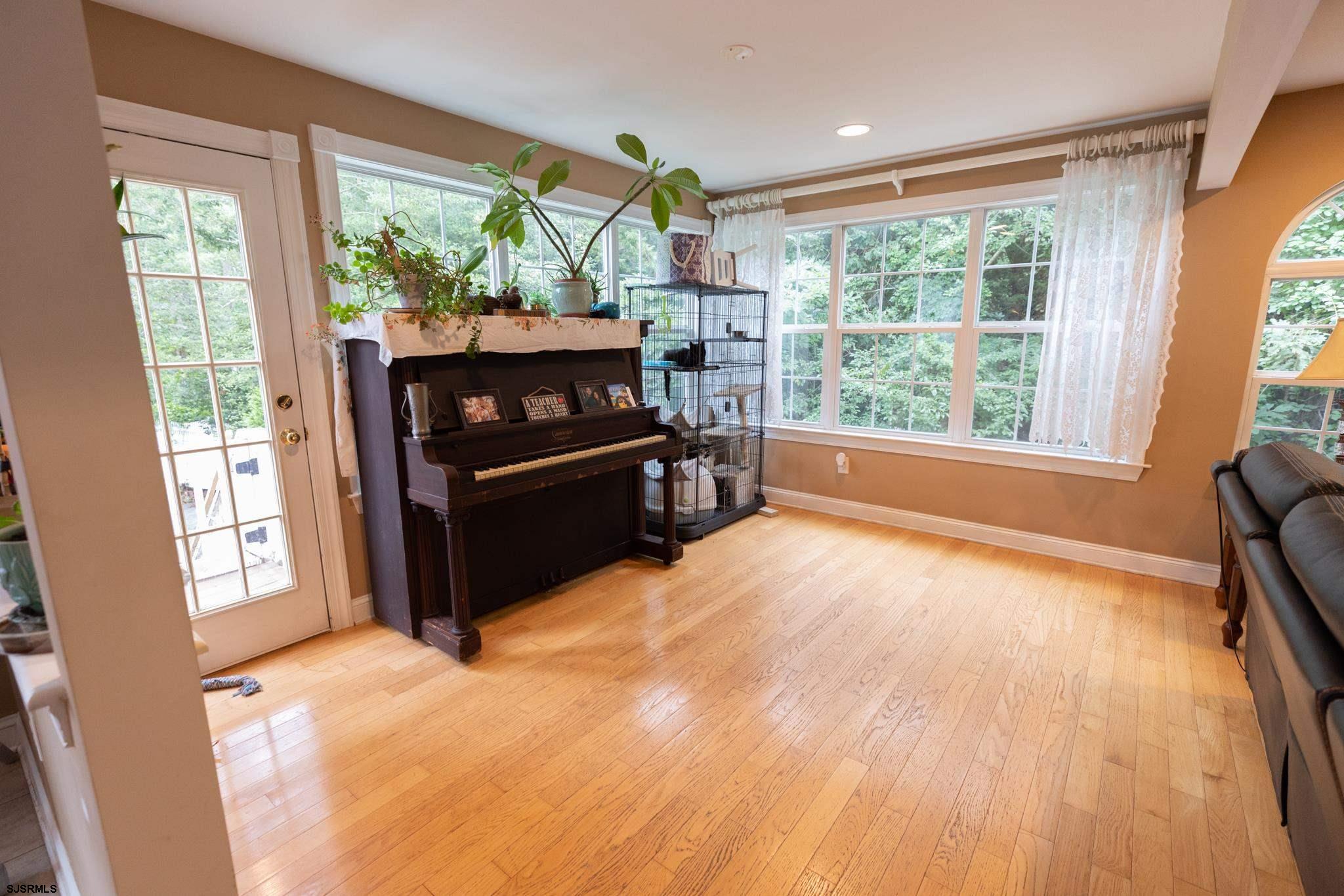 336 Old New York Rd Road