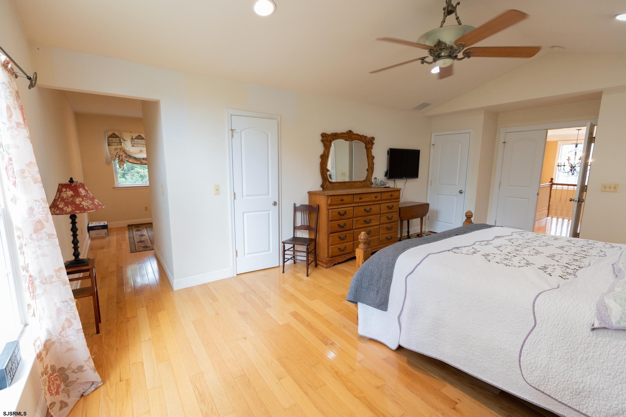 336 Old New York Rd Road