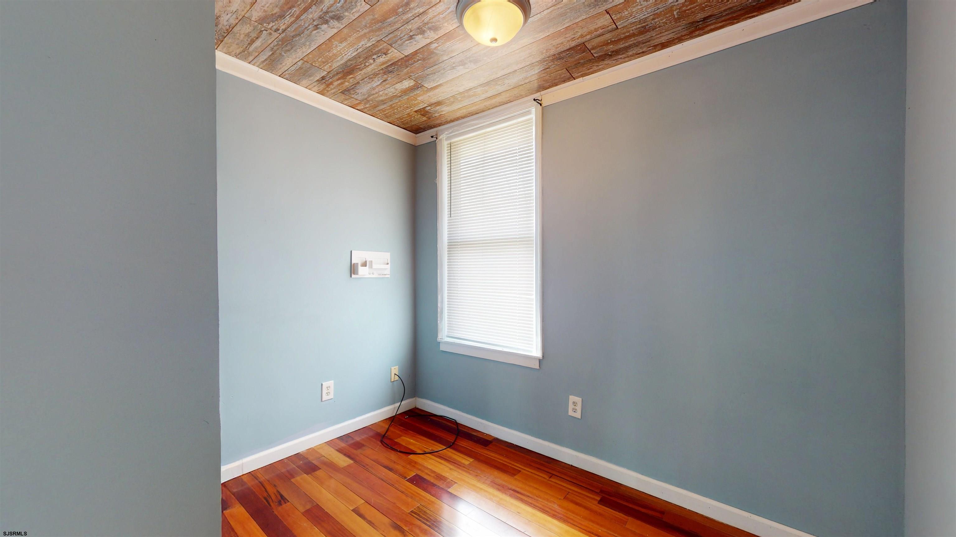 654 Cincinnati Avenue