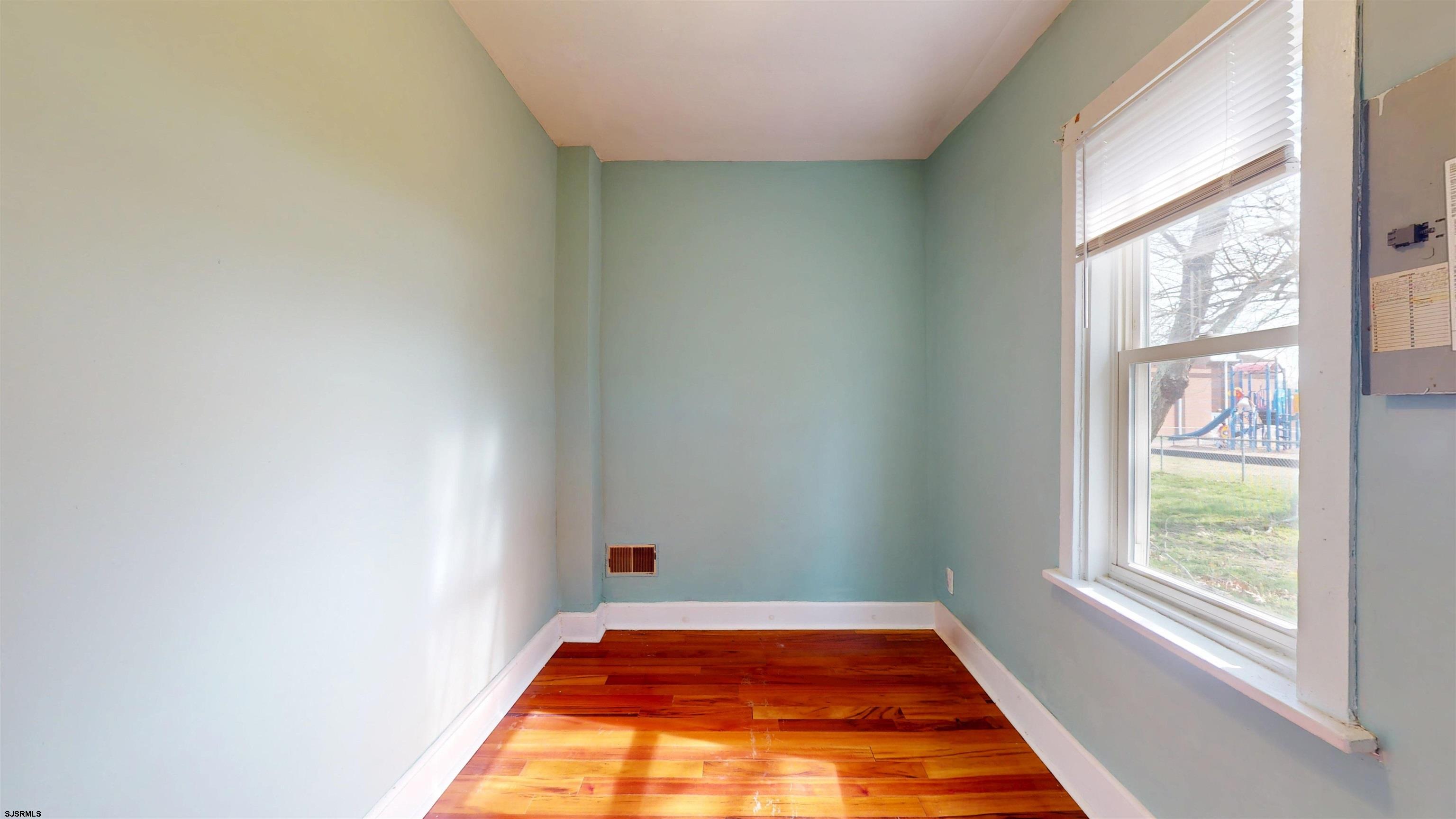 654 Cincinnati Avenue