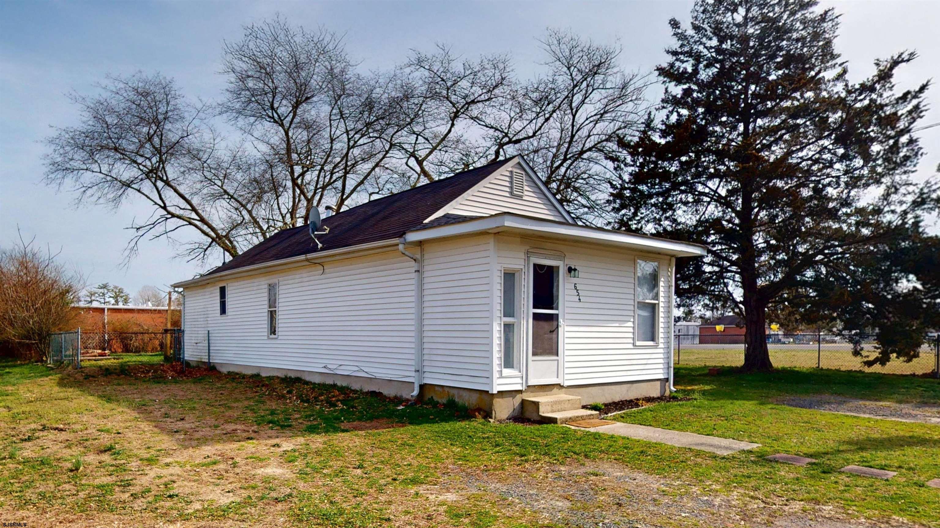 654 Cincinnati Avenue - Picture 2