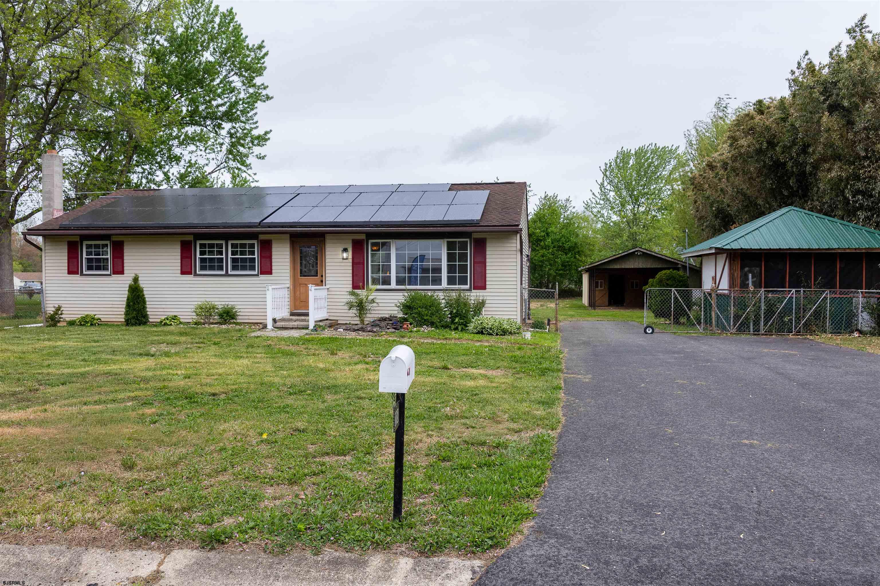 118 Grandview Dr - Hopewell Township