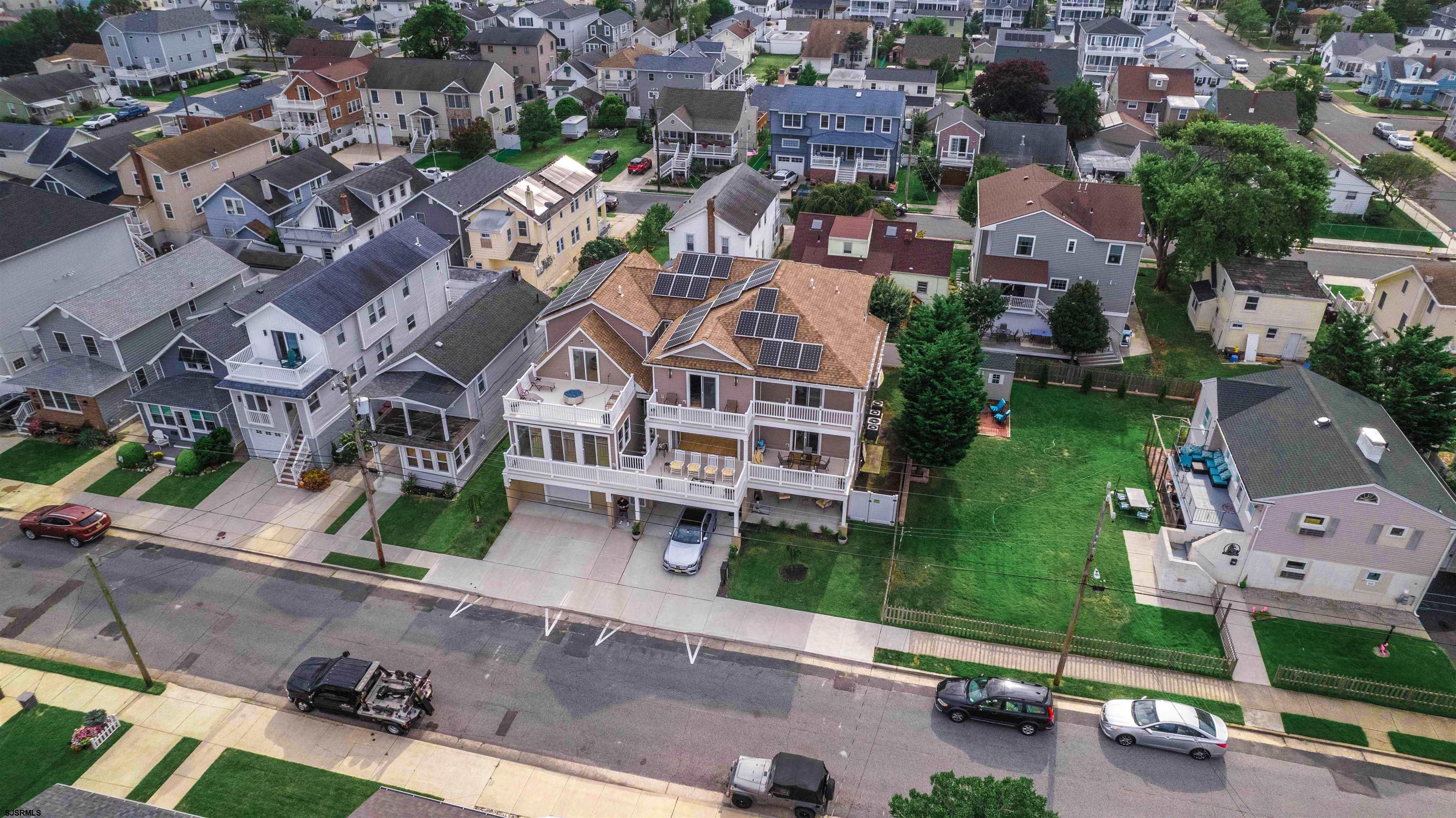 316 N Suffolk Avenue - Picture 1