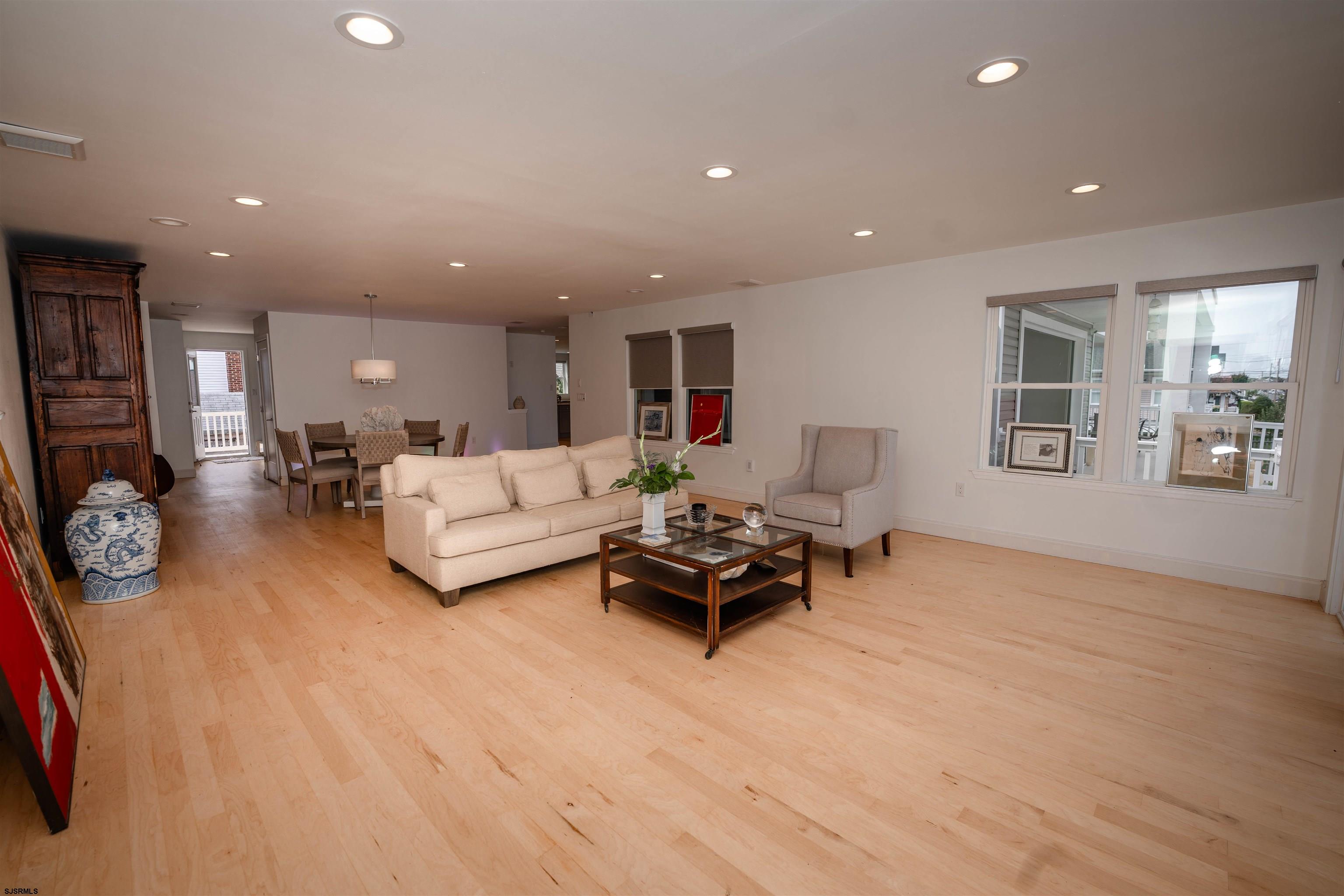 316 N Suffolk Avenue