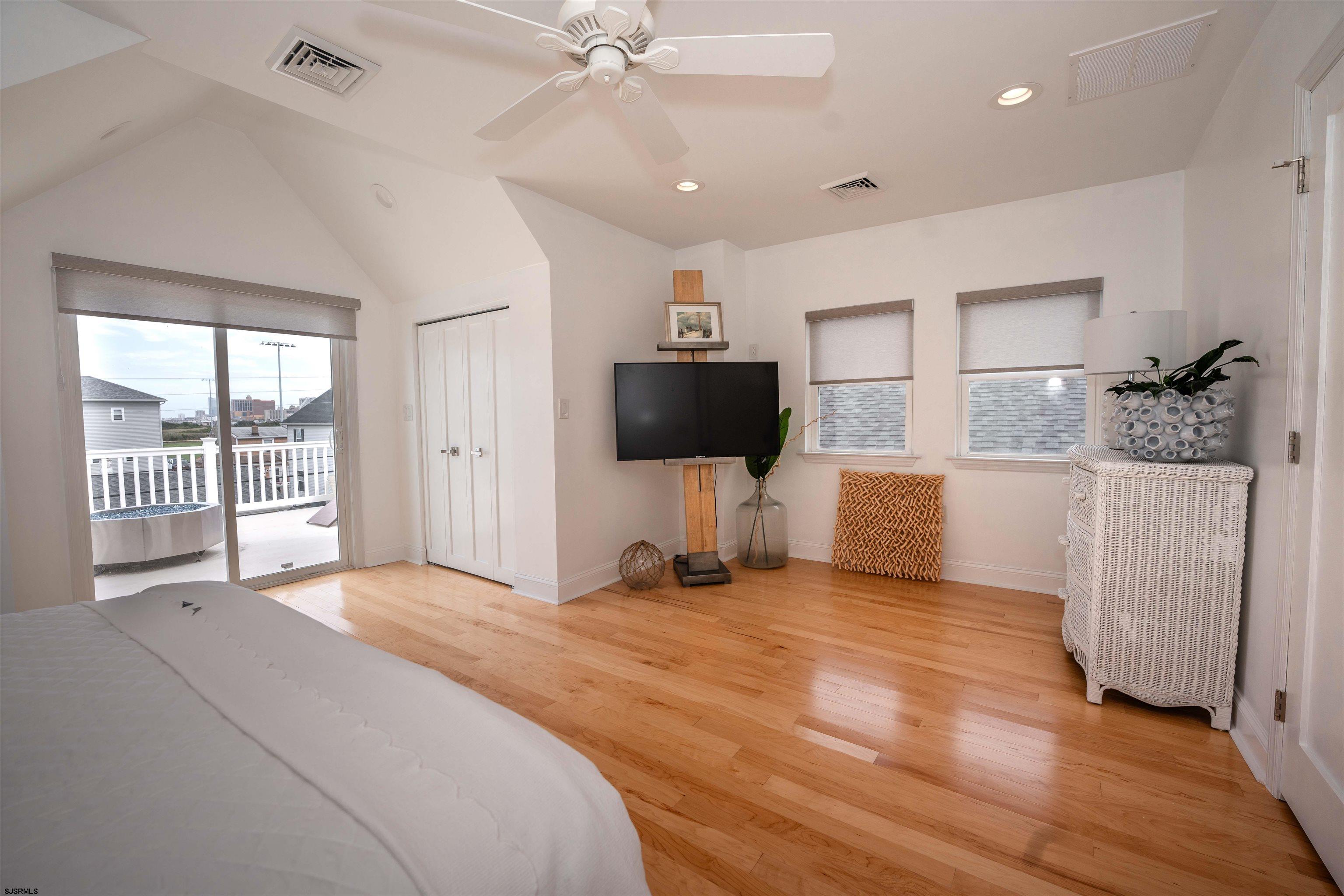 316 N Suffolk Avenue