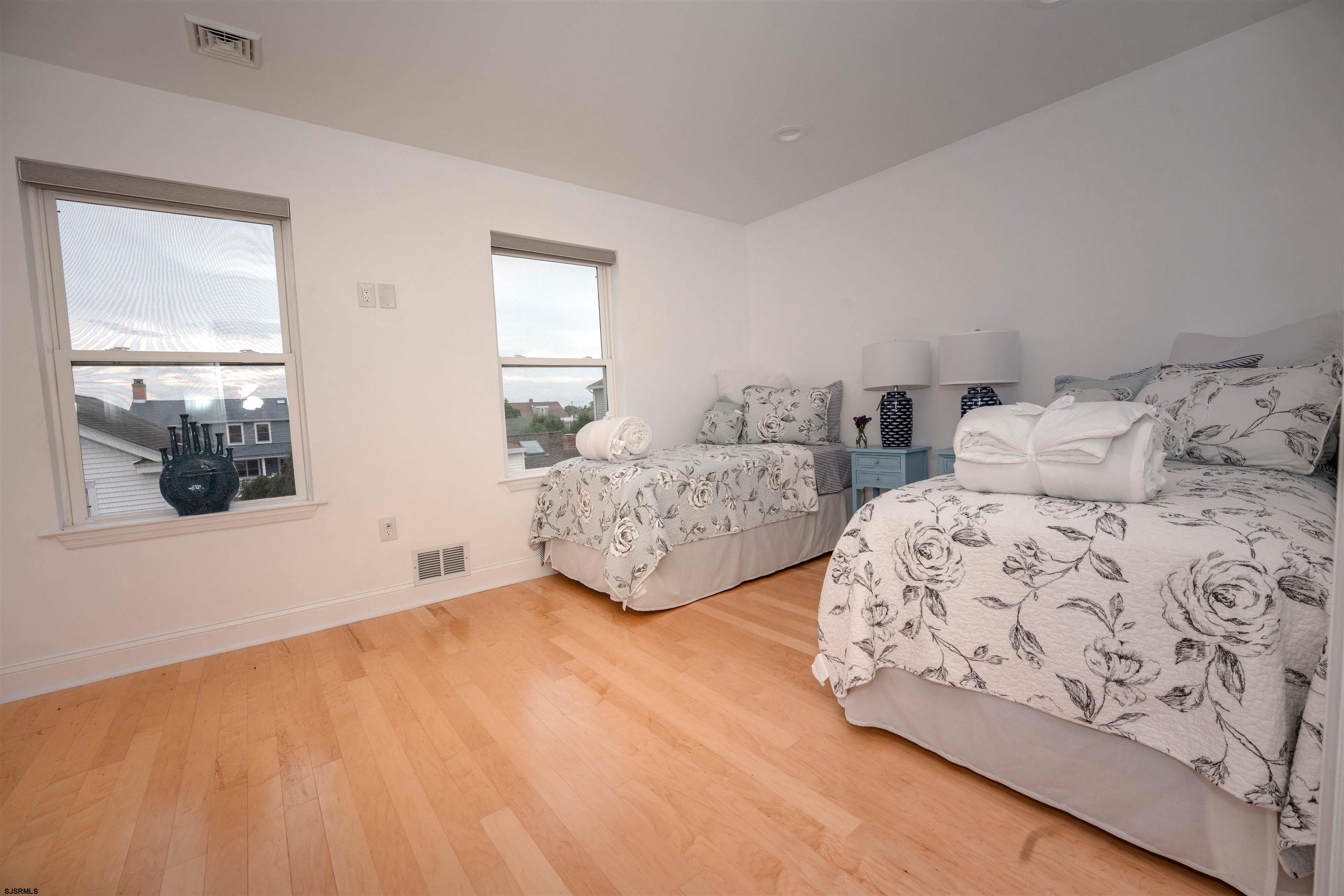 316 N Suffolk Avenue