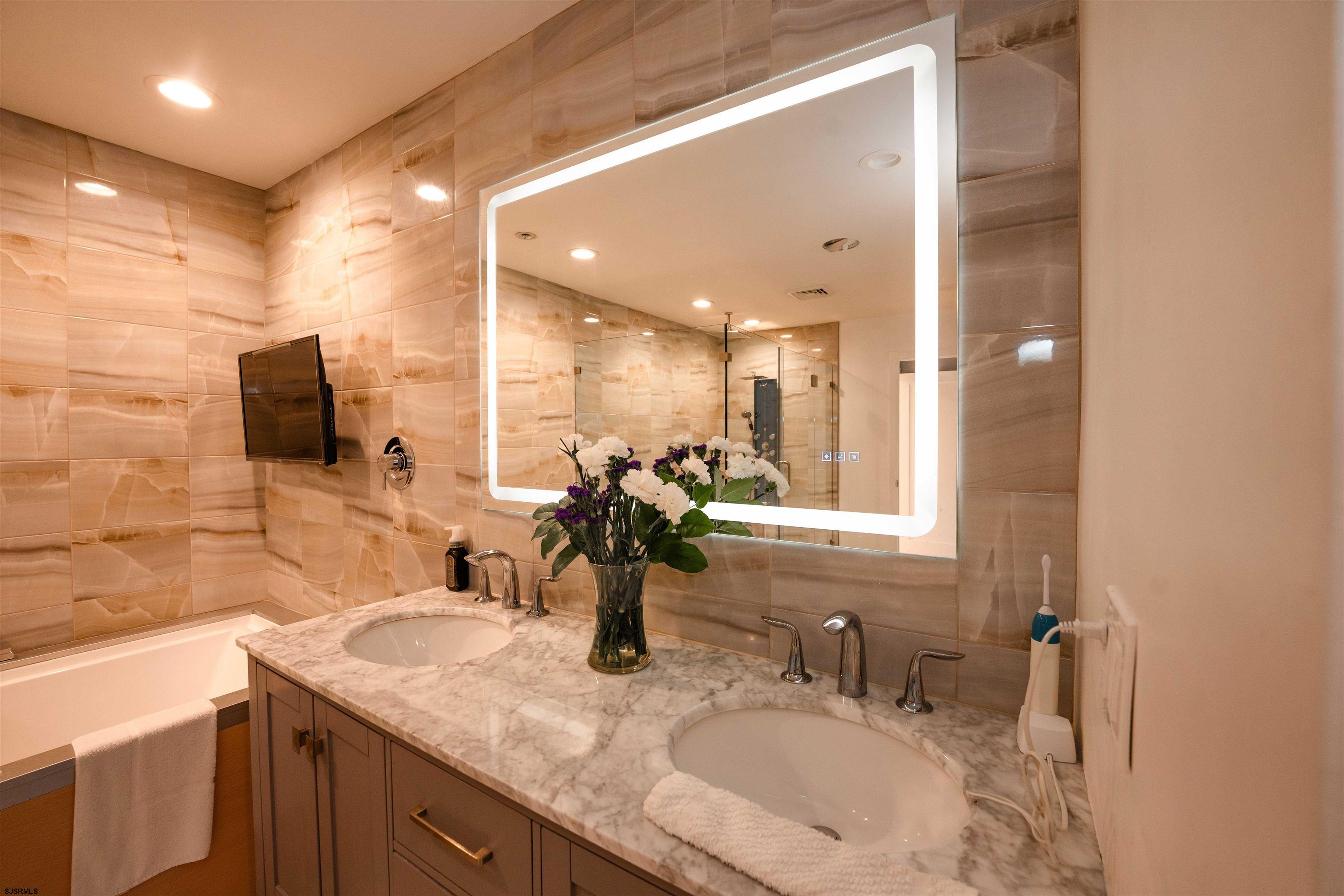 316 N Suffolk Avenue