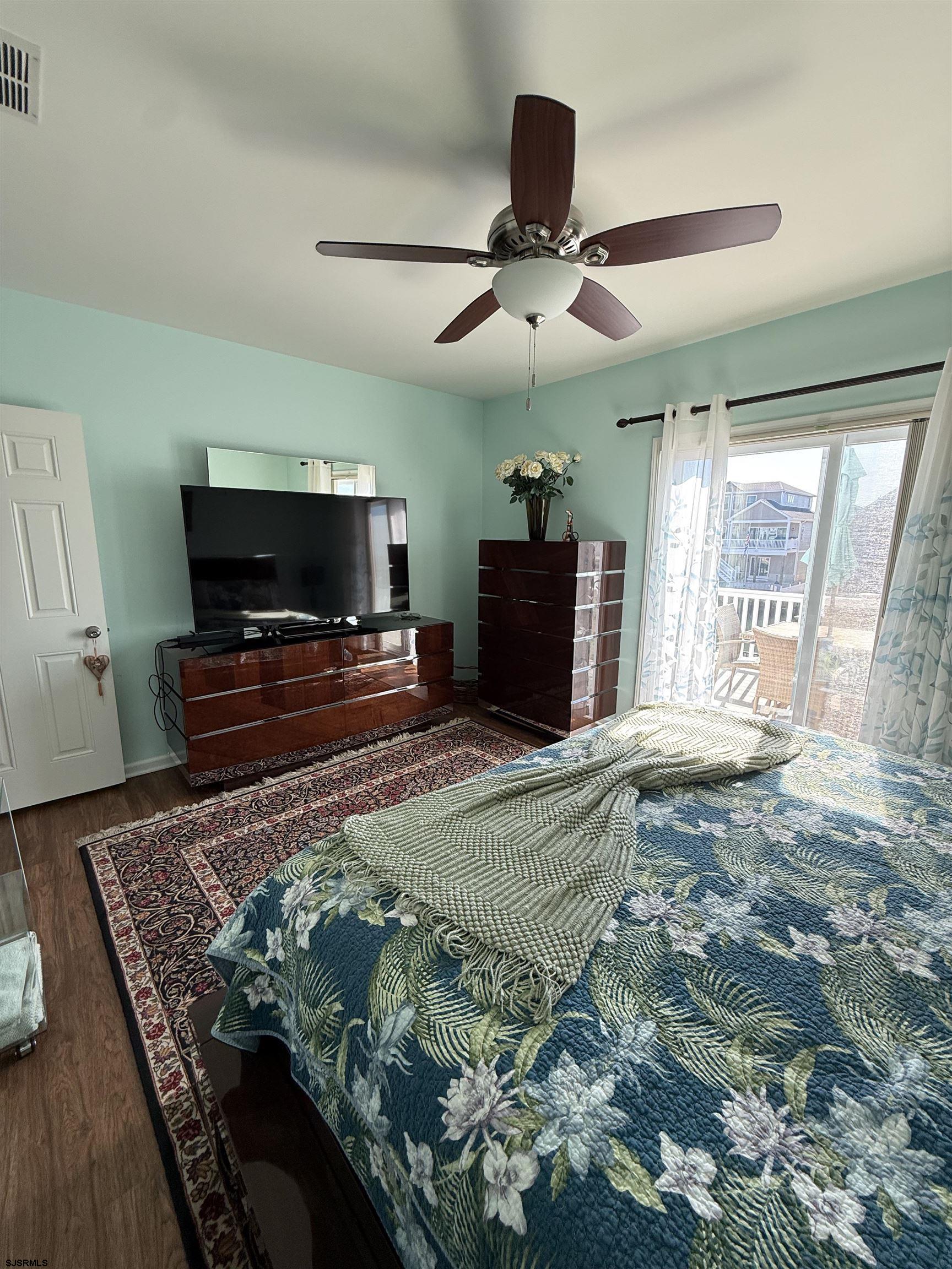 51 S Spinnaker Dr Dr