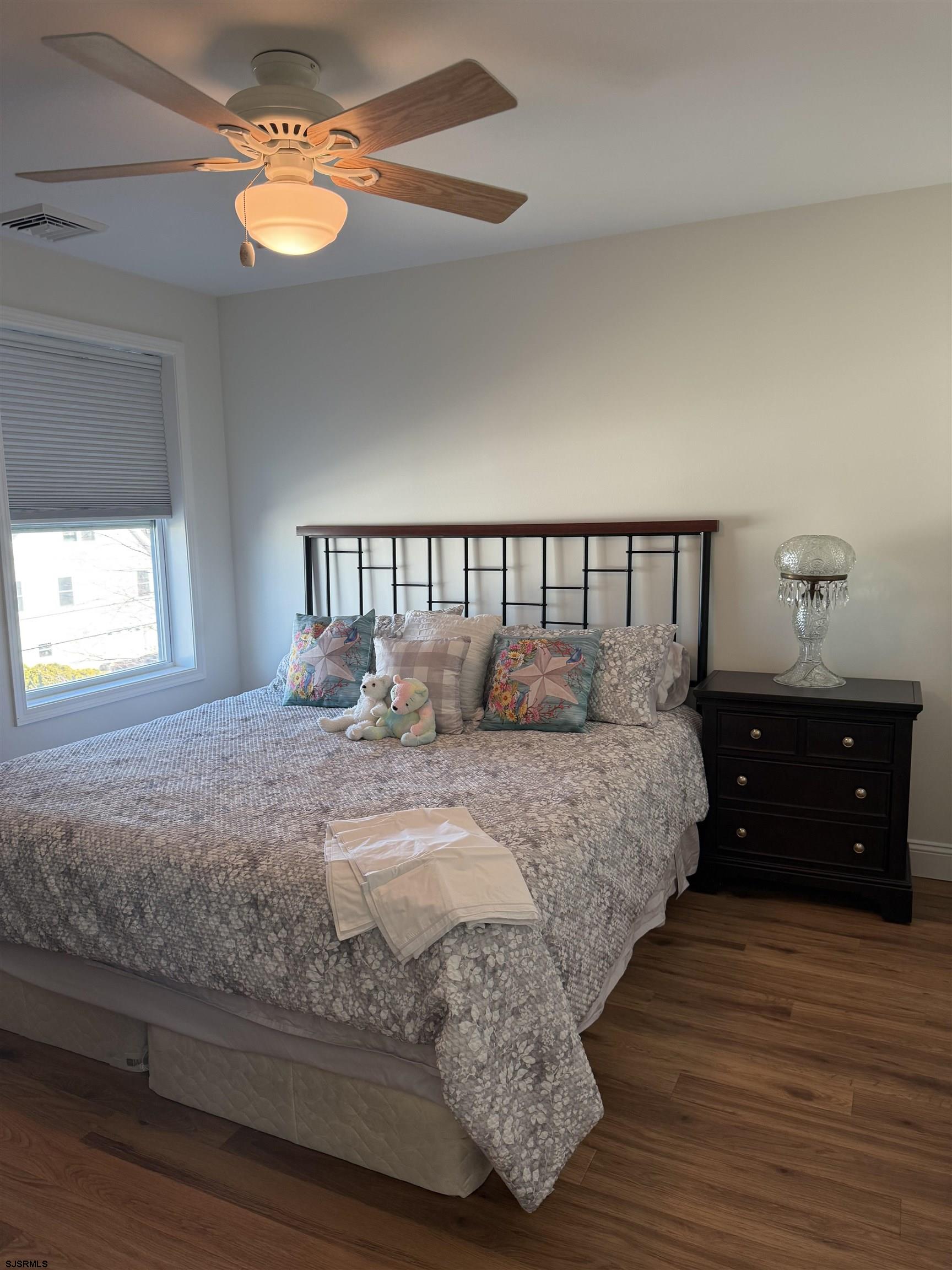 51 S Spinnaker Dr Dr