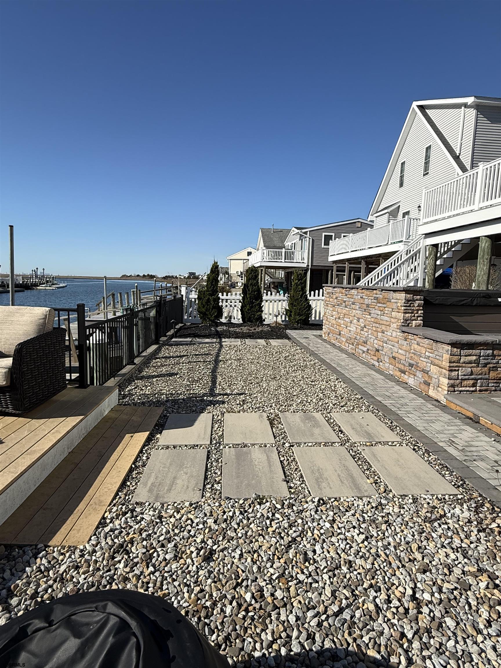 51 S Spinnaker Dr Dr