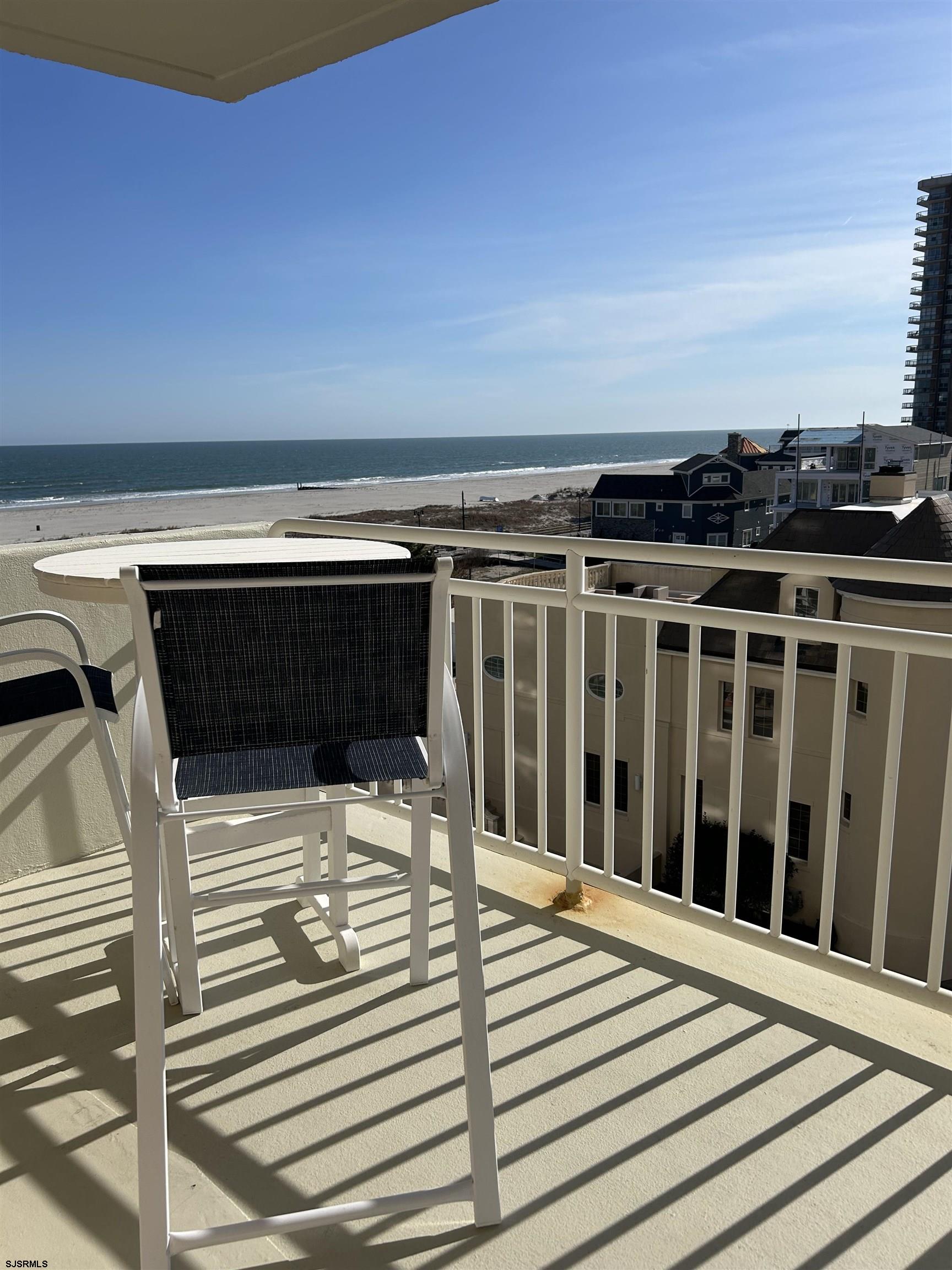 101 S Plaza Pl Pl - Picture 1