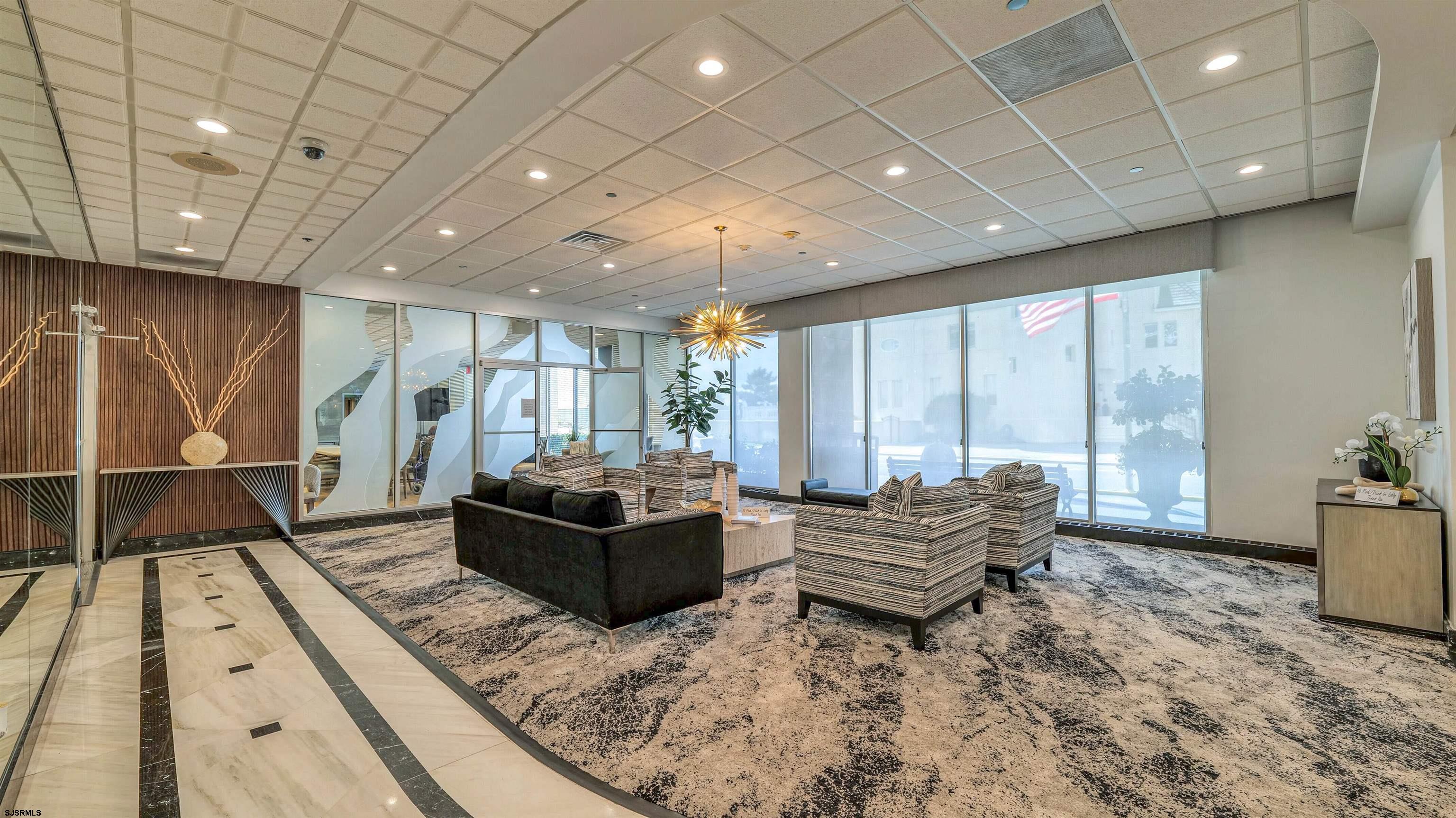 101 S Plaza Pl Pl - Picture 3