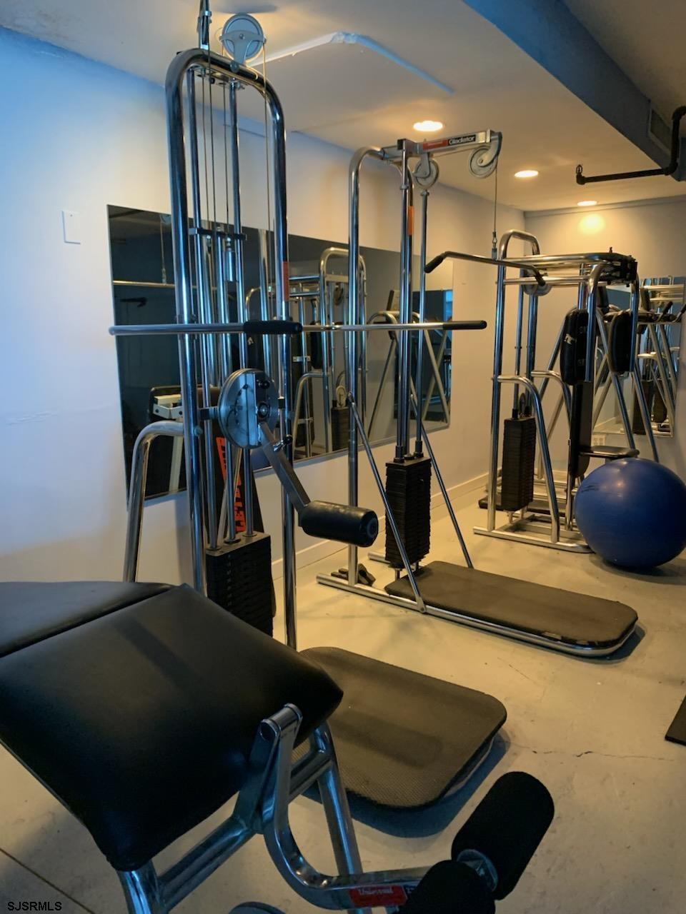 101 S Raleigh Avenue