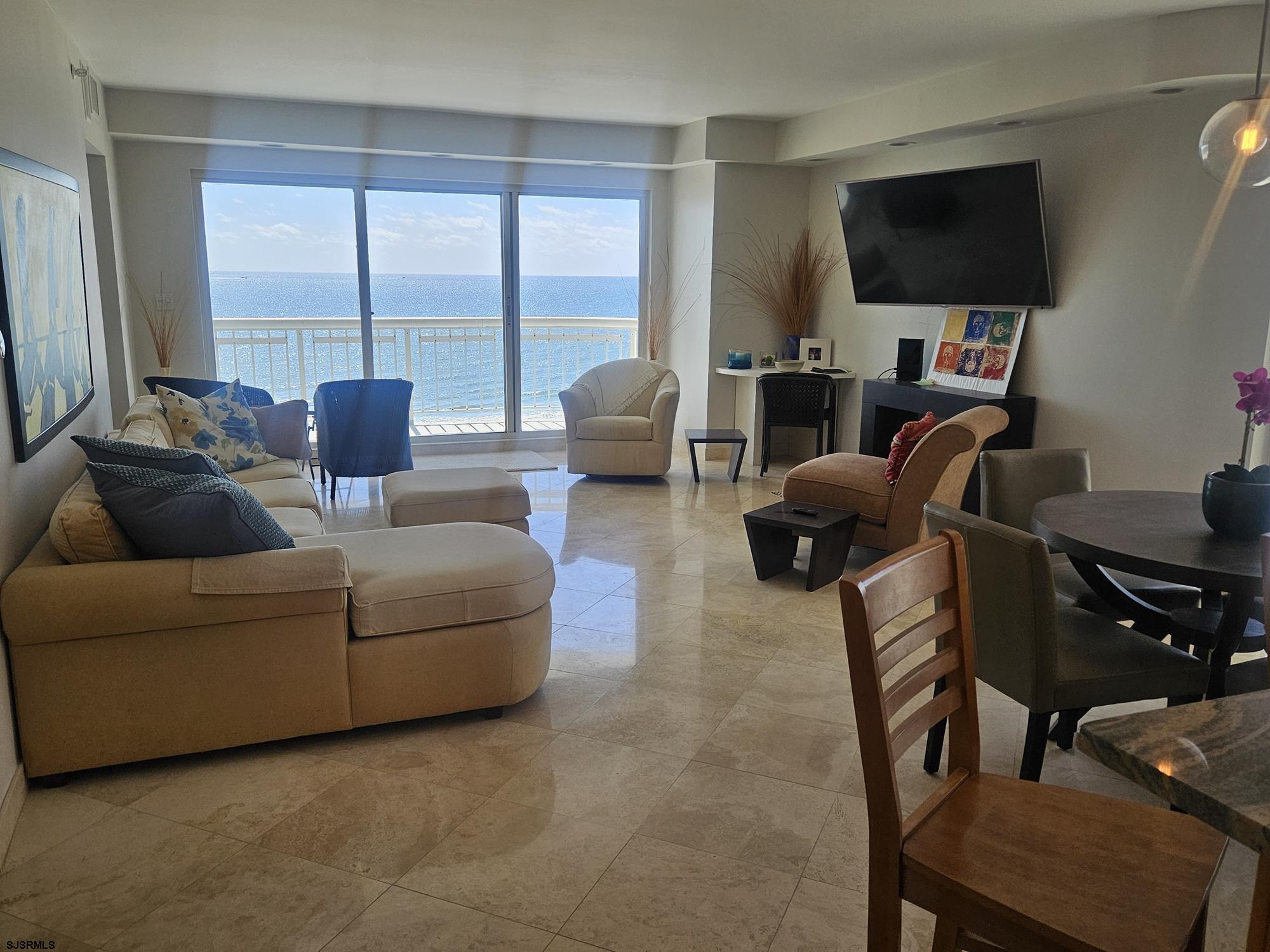 3101 Boardwalk