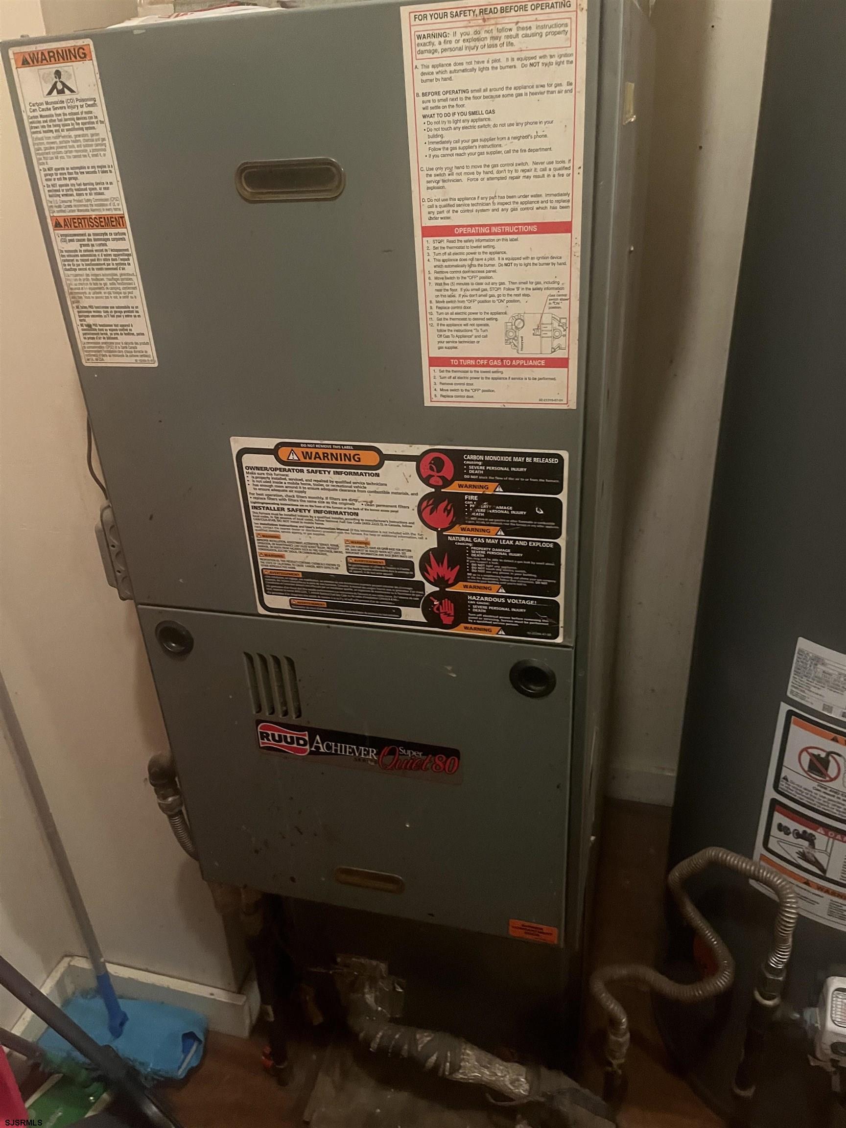 4098 W adams Cir - Picture 3