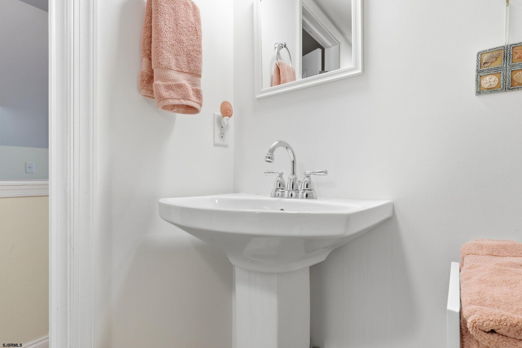 207 N Harvard Avenue