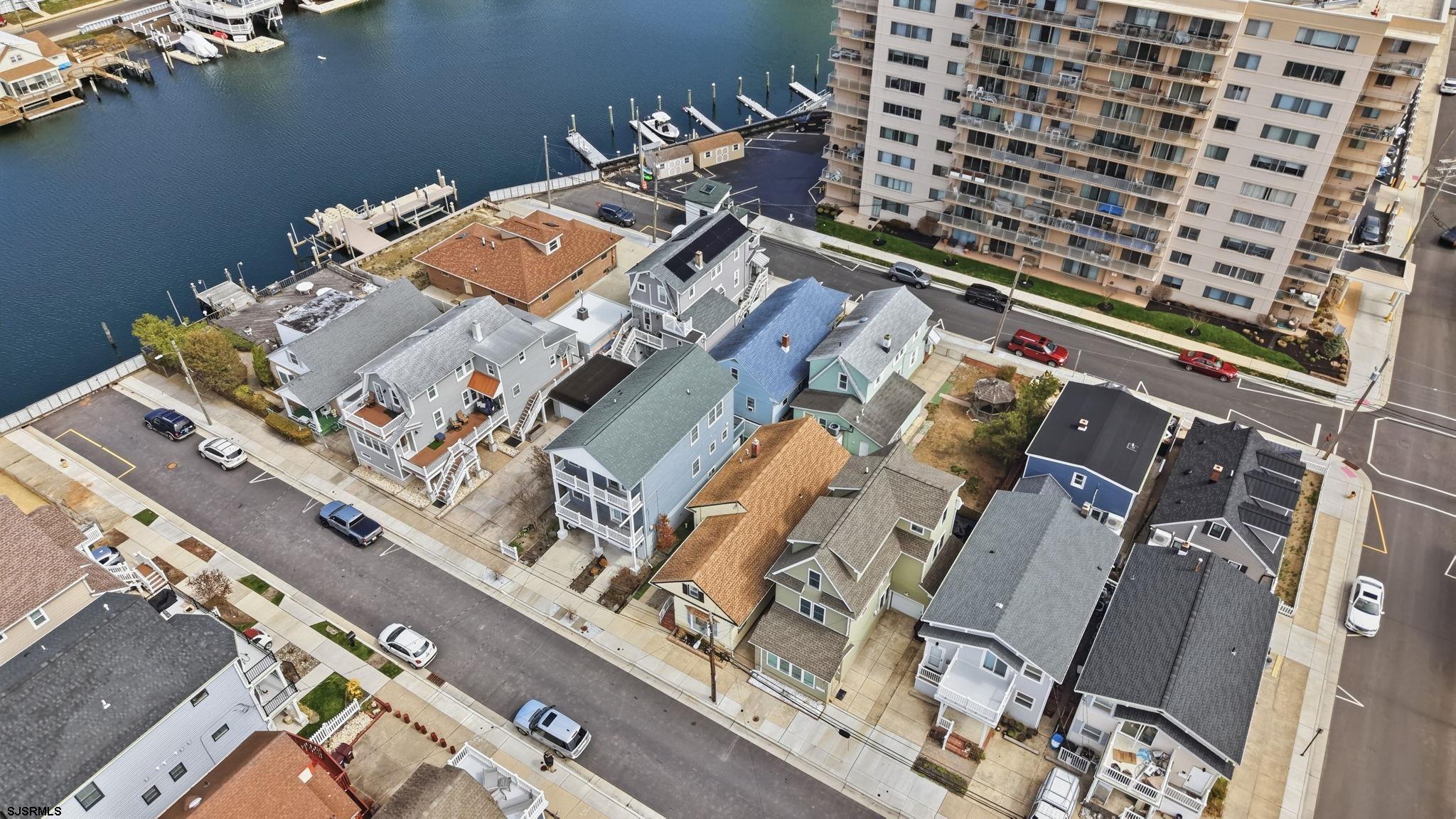 207 N Harvard Avenue