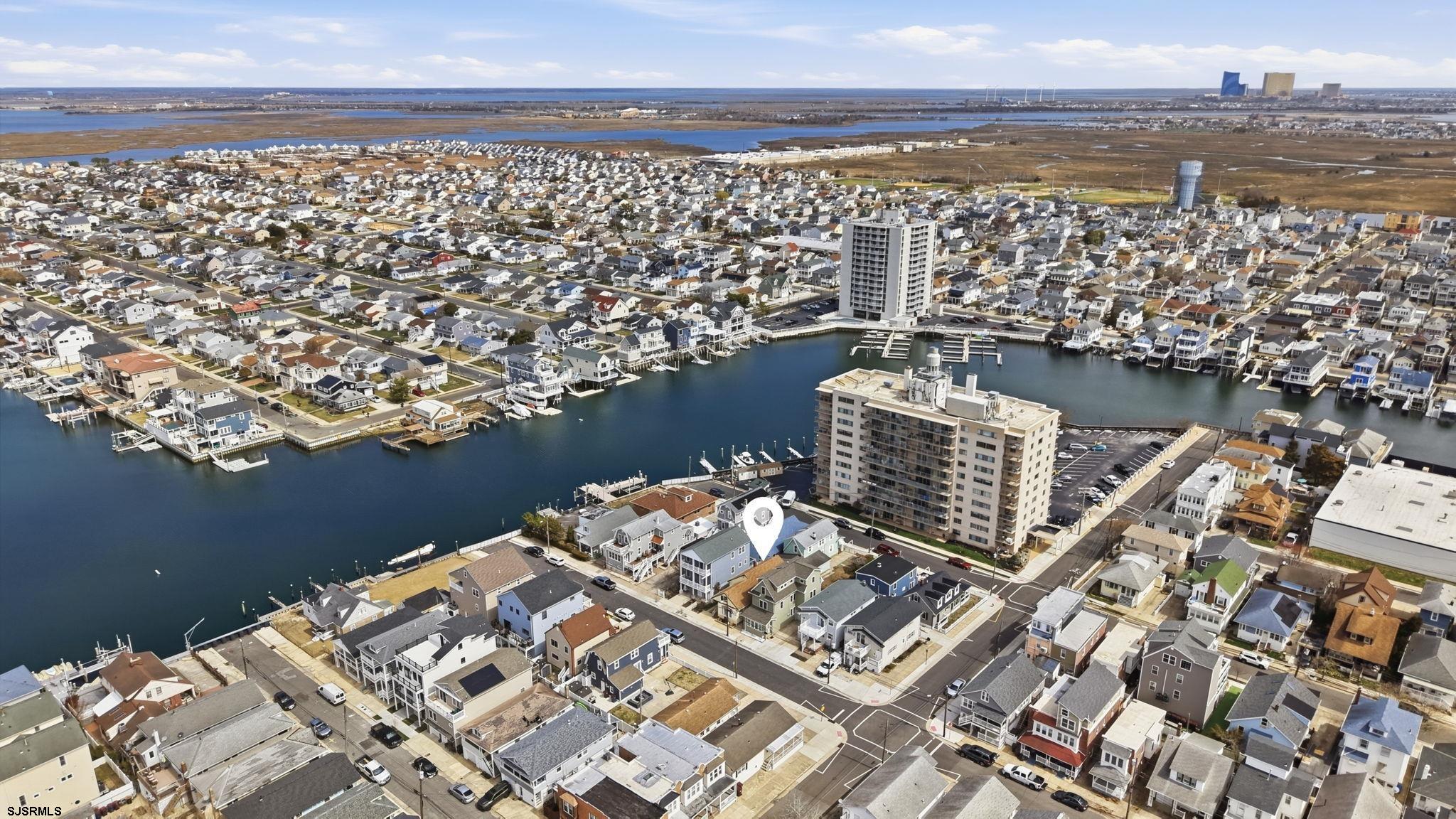 207 N Harvard Avenue