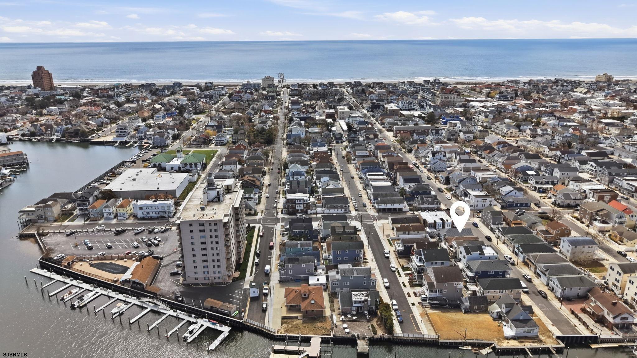 207 N Harvard Avenue