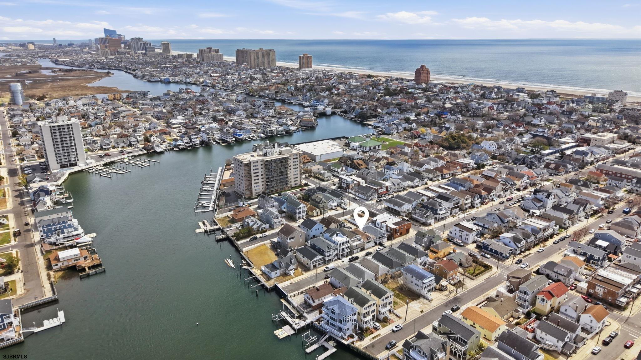 207 N Harvard Avenue