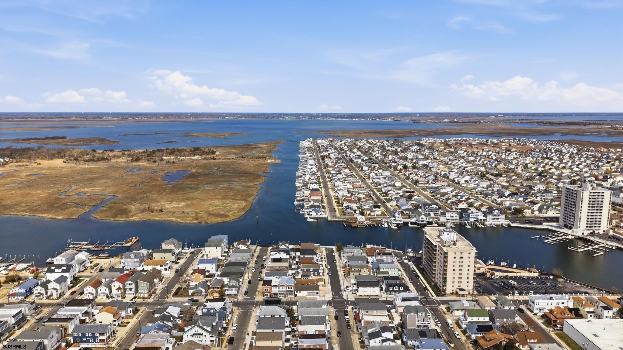 207 N Harvard Avenue