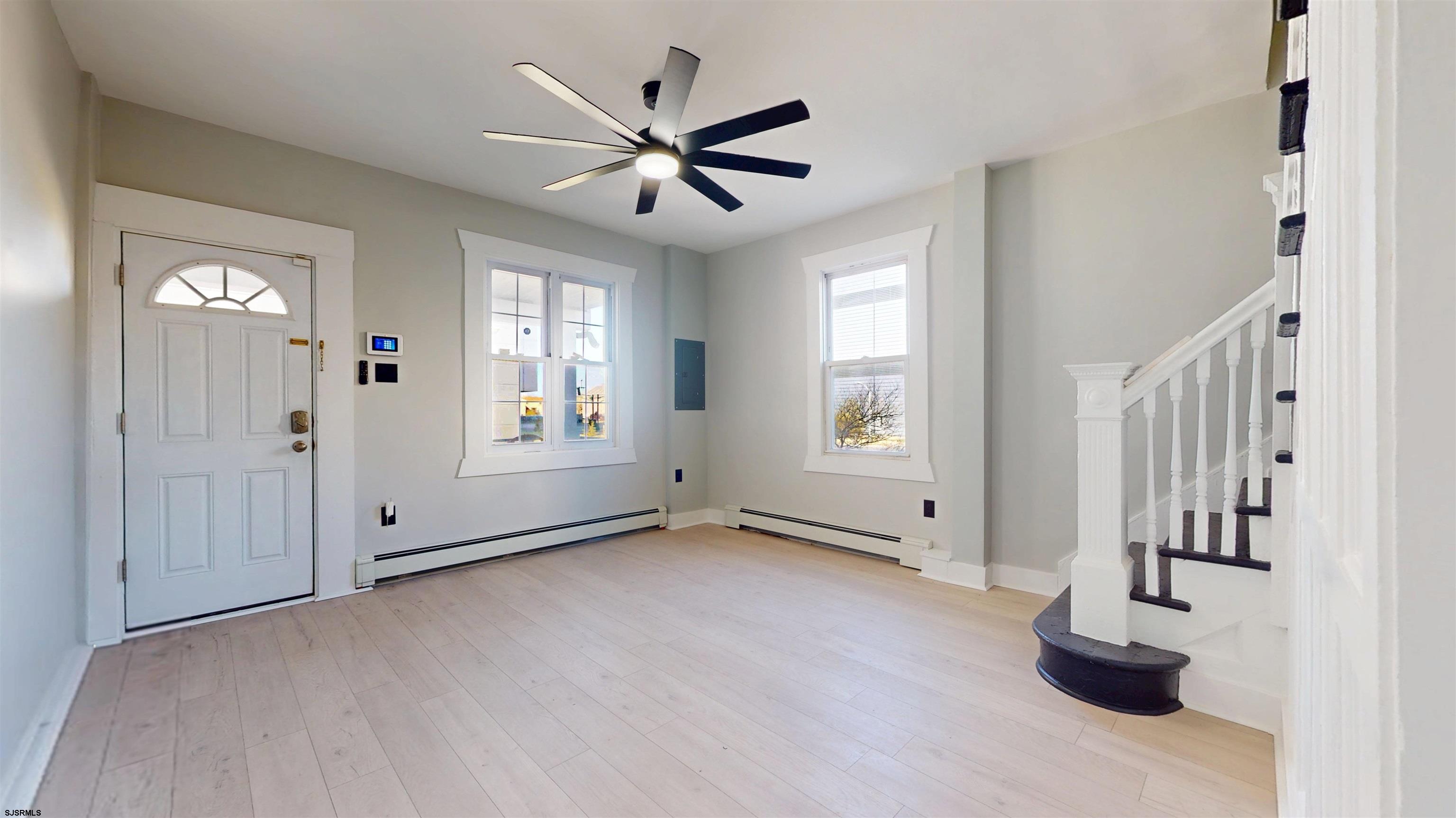 203 S Metropolitan Avenue