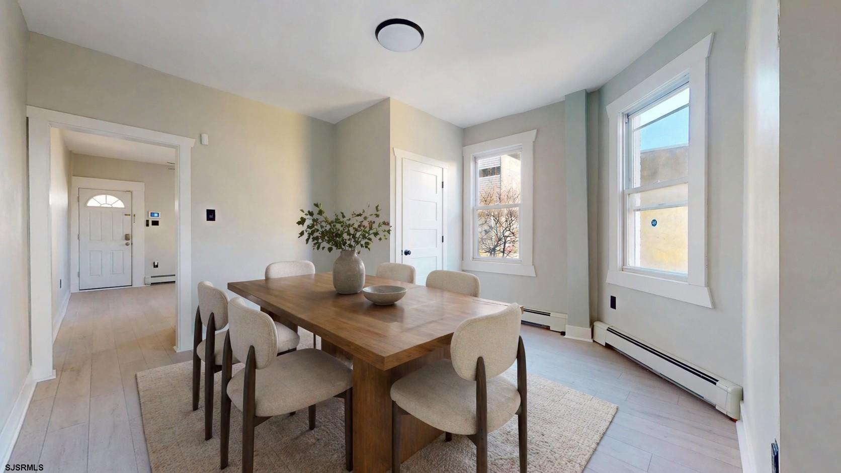 203 S Metropolitan Avenue