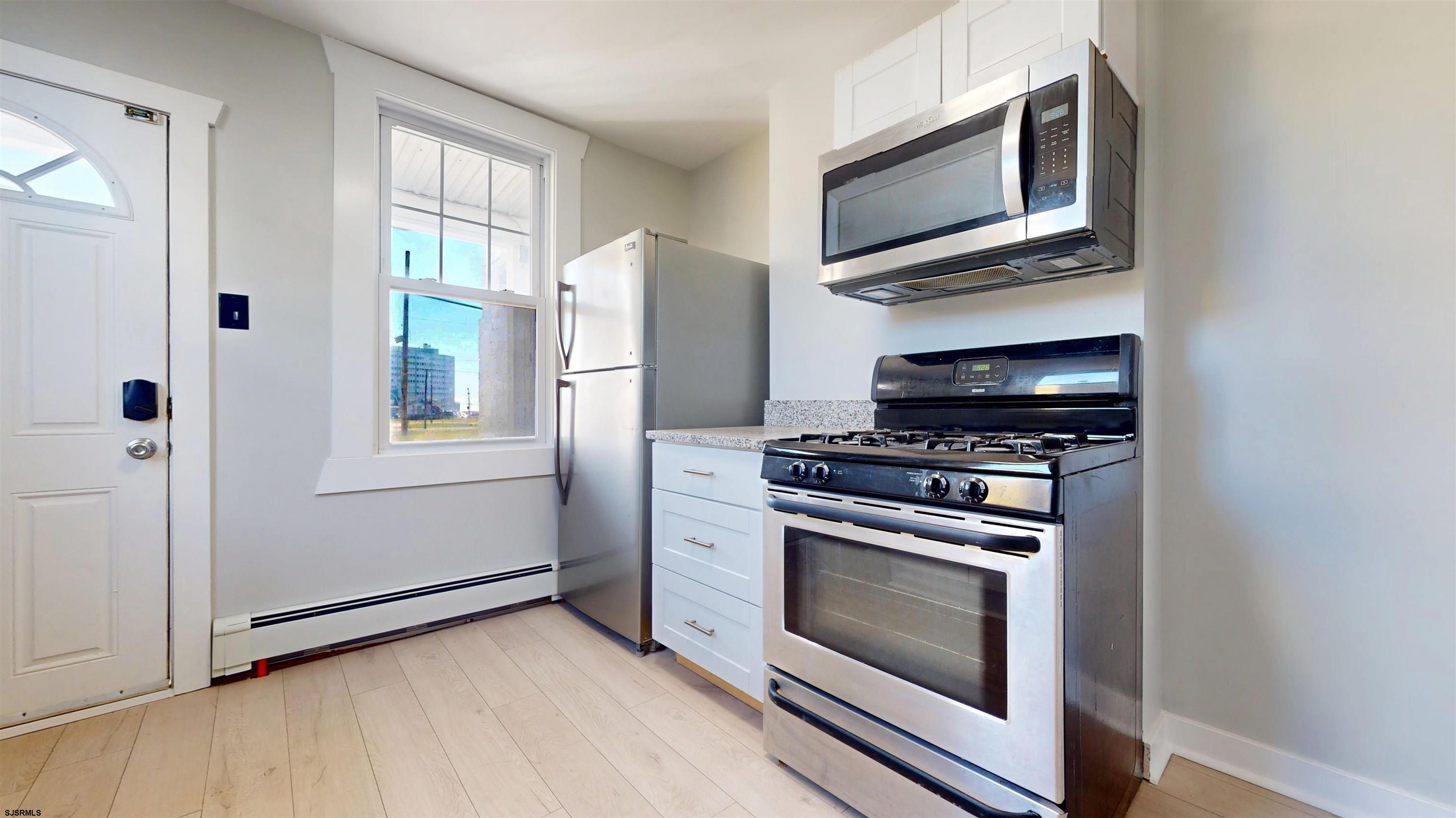 203 S Metropolitan Avenue