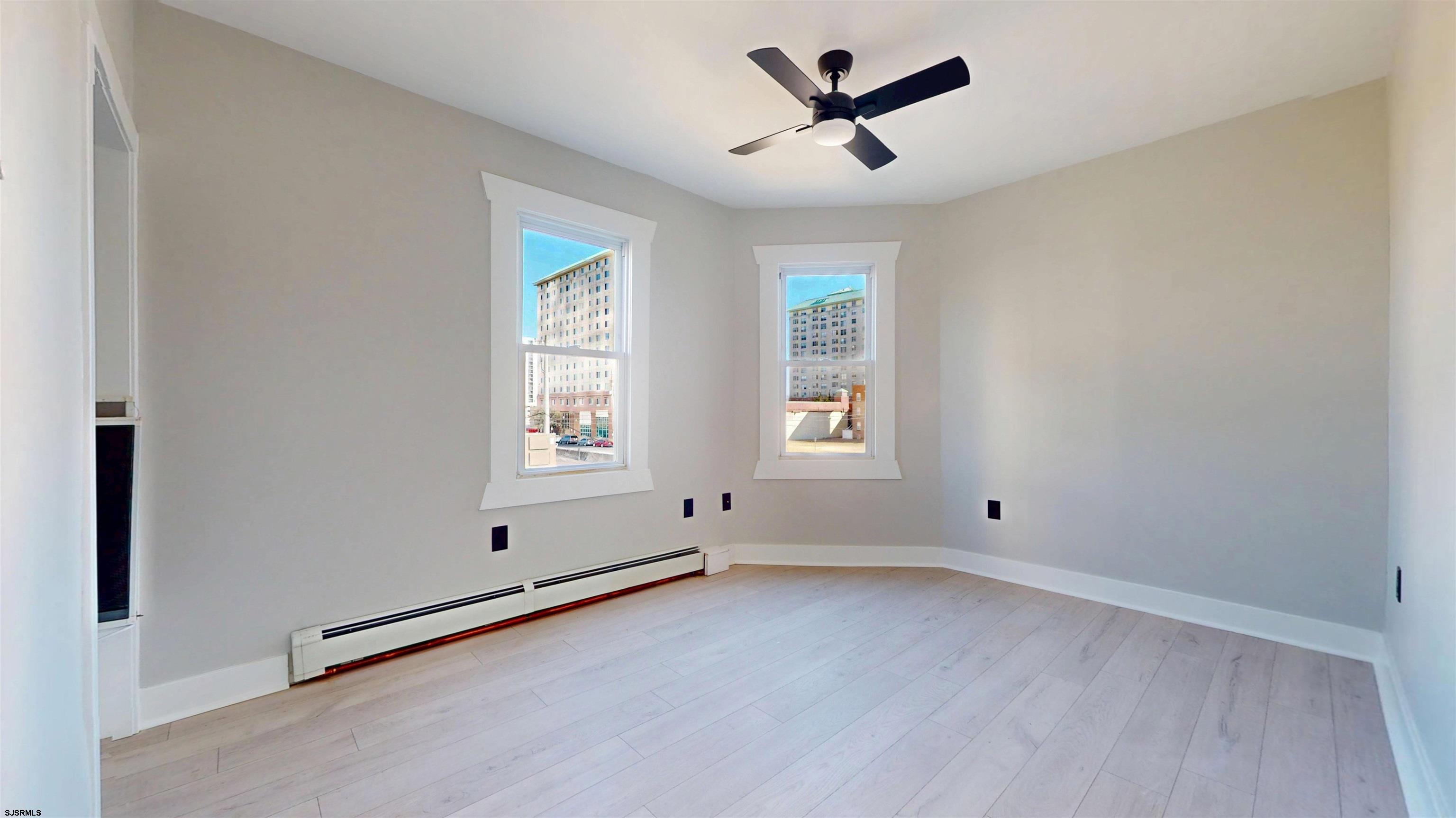 203 S Metropolitan Avenue