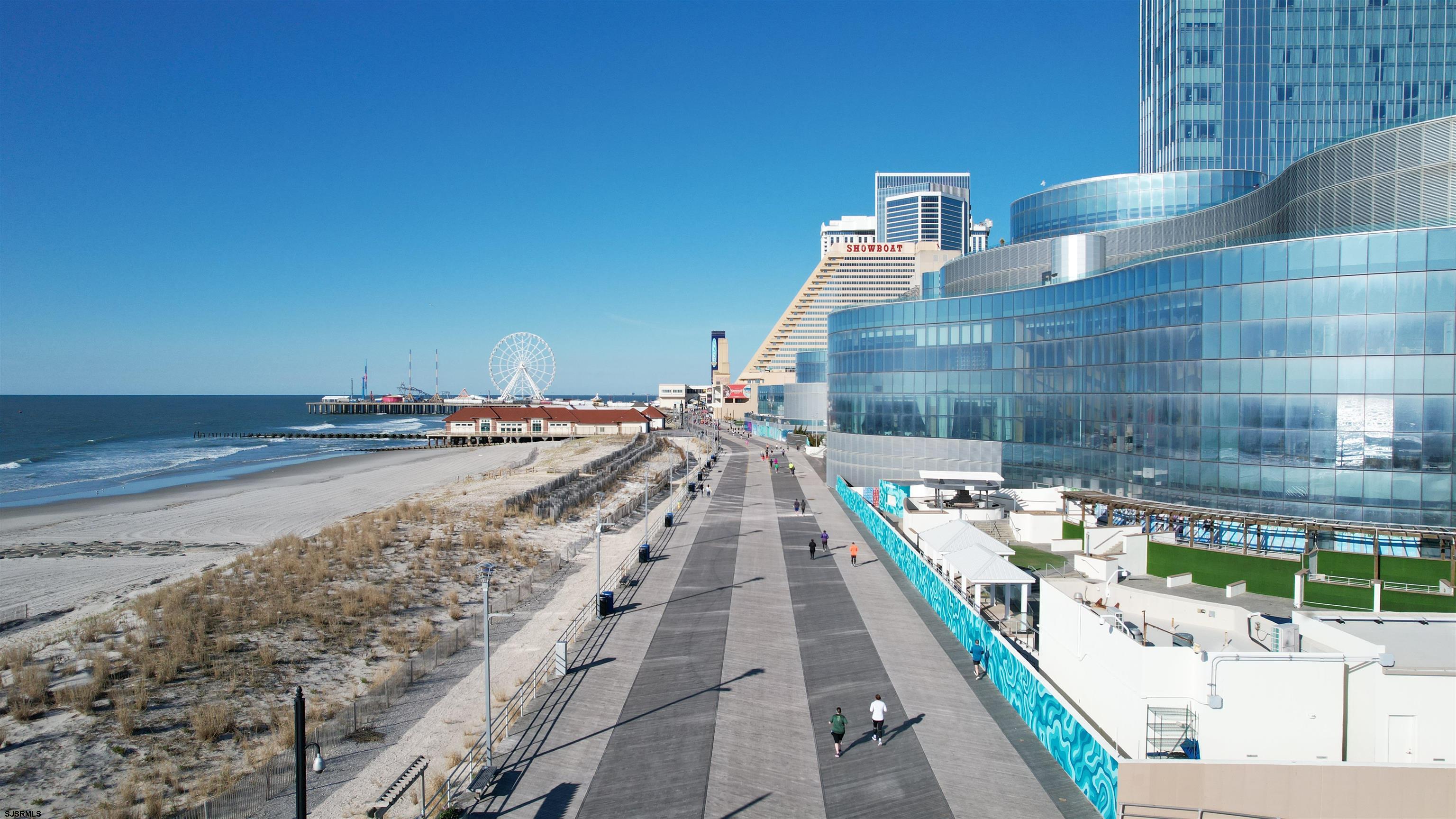 203 S Metropolitan Avenue