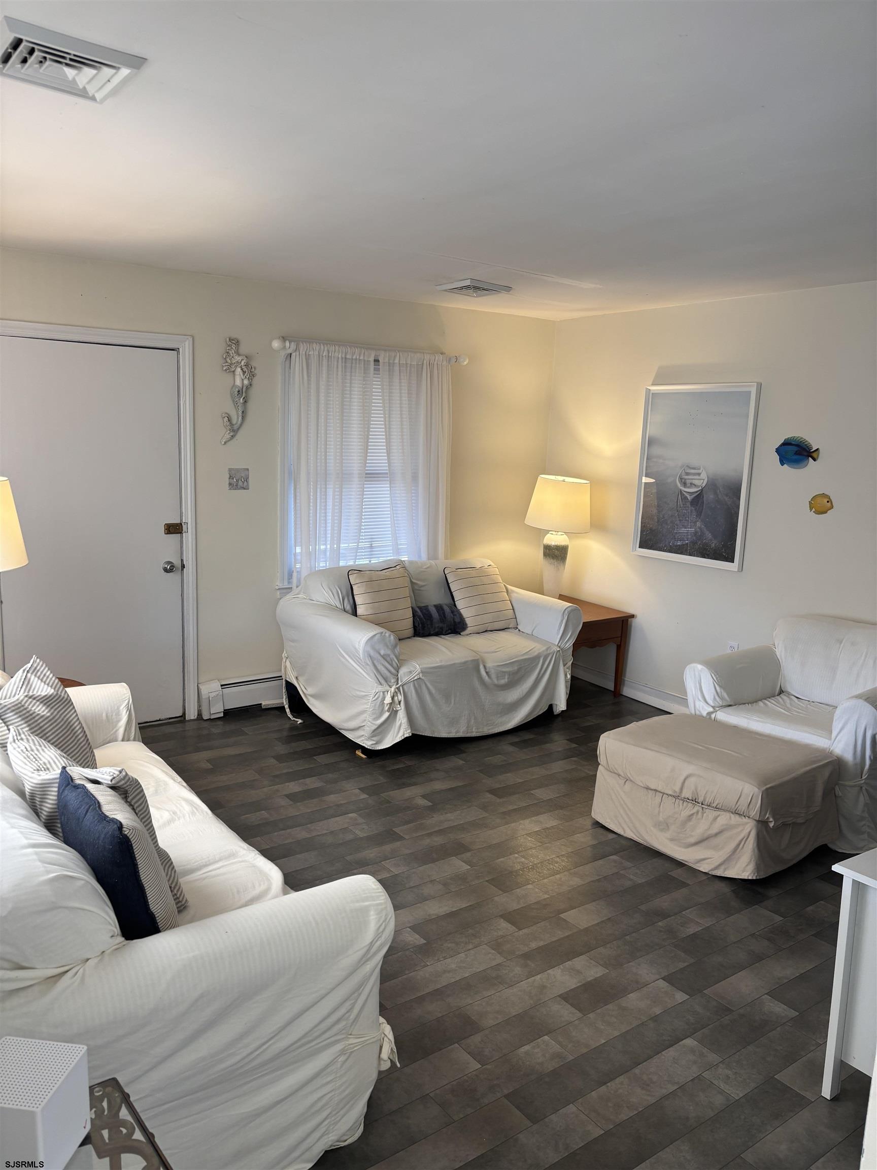 213 N Quincy - Picture 1