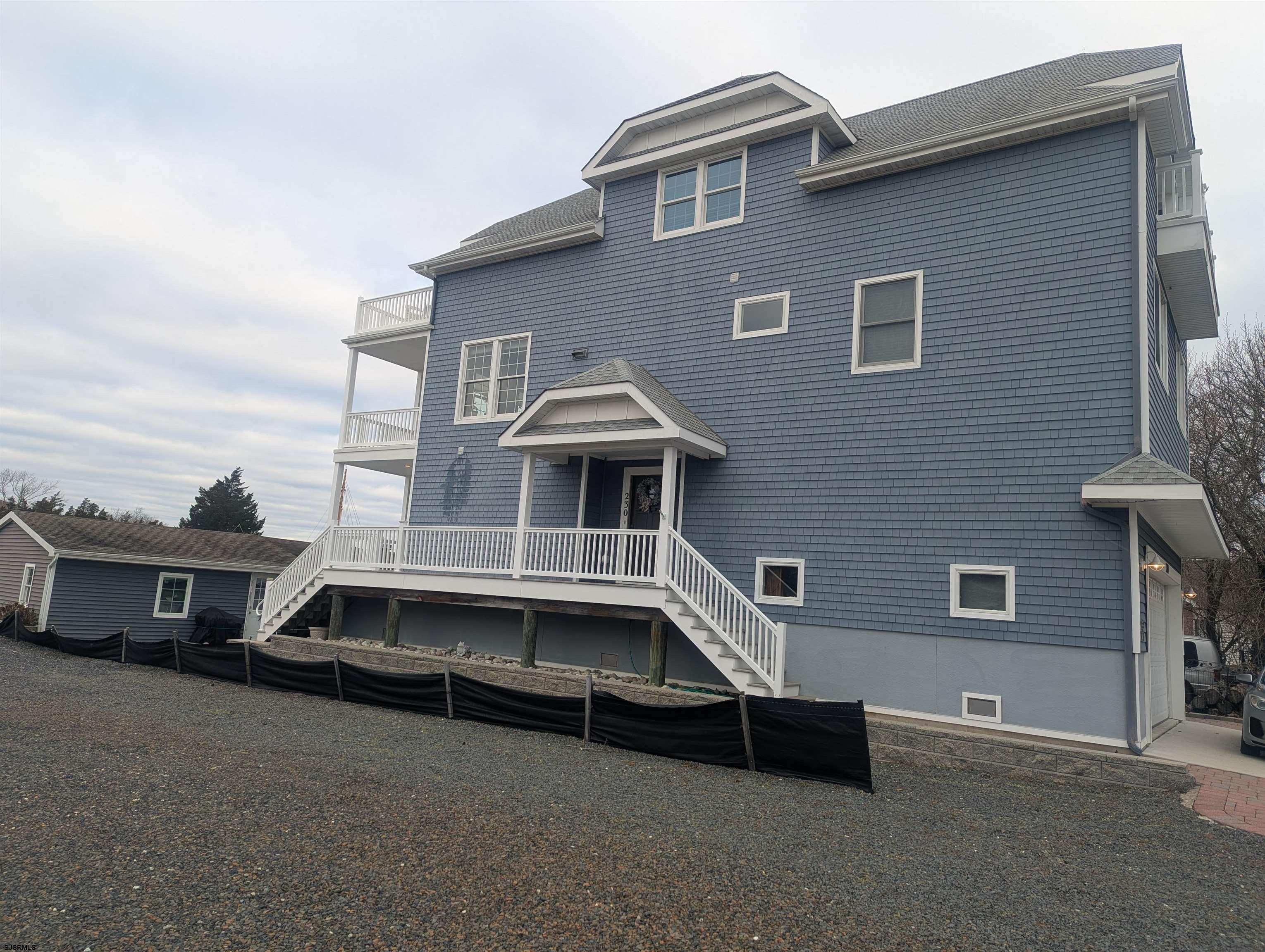 230 S. Green Street - Picture 2