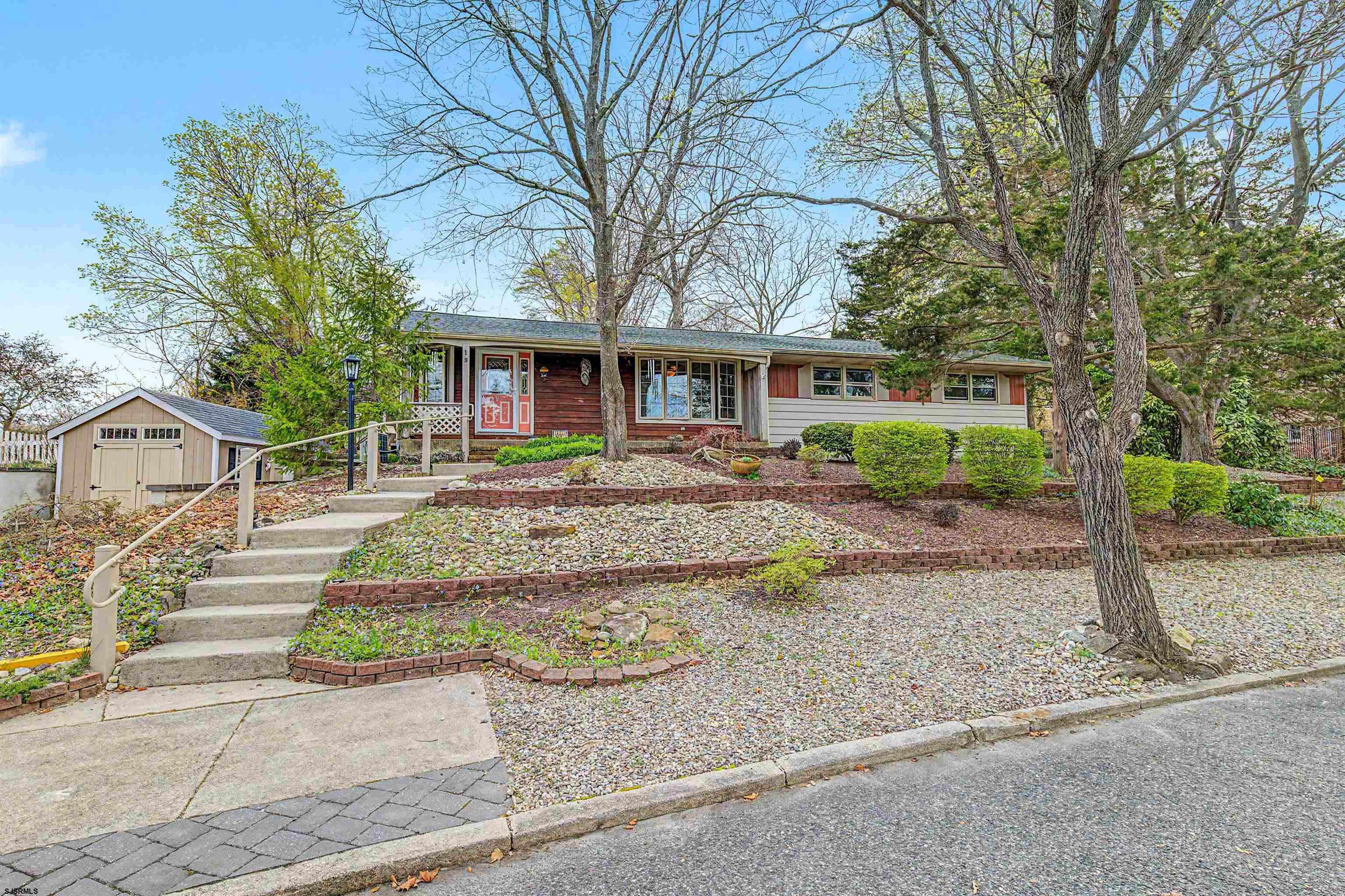 19 W Illinois Avenue - Absecon