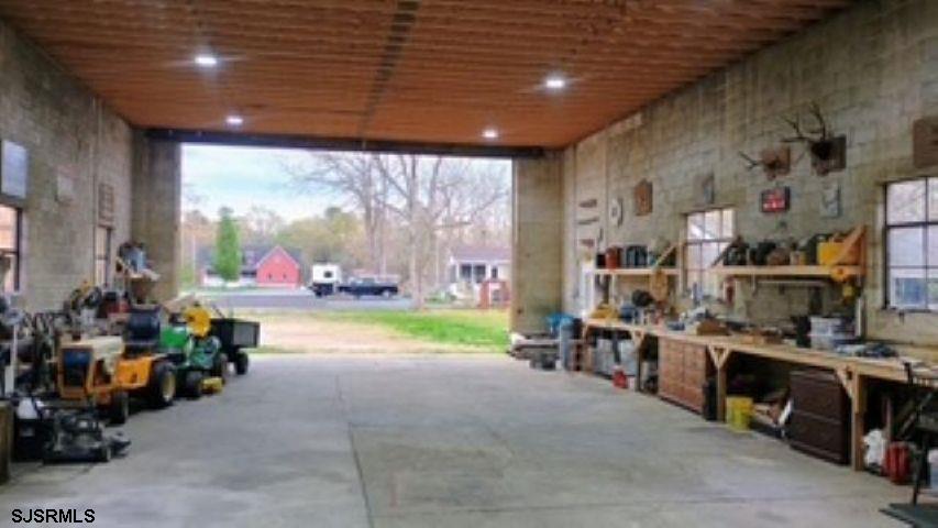 455 Head Of The River Rd Road