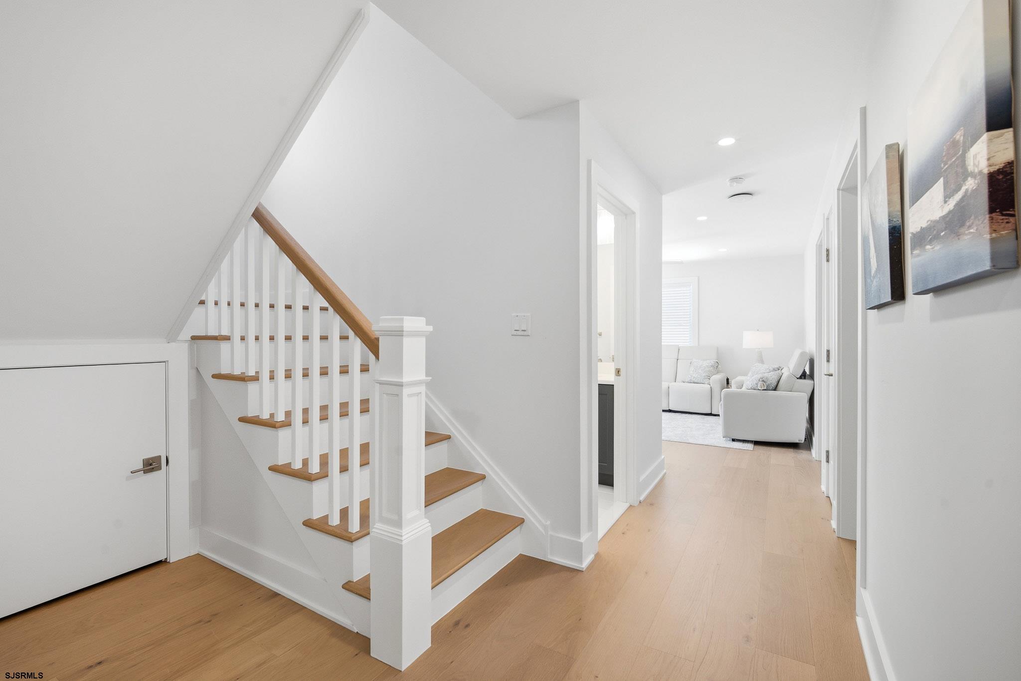 230 S 7th Street