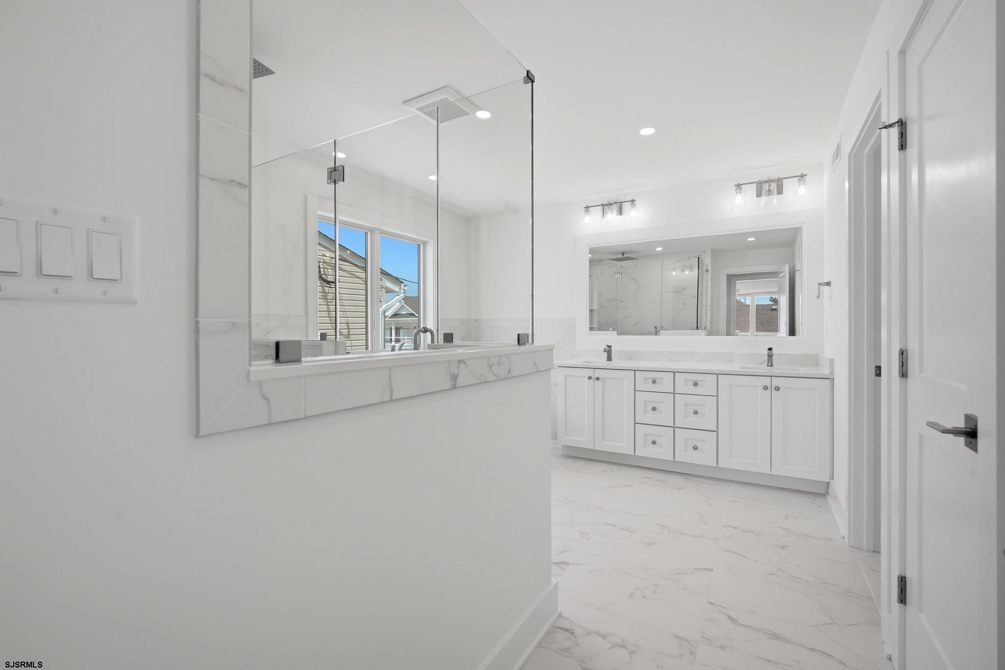 230 S 7th Street