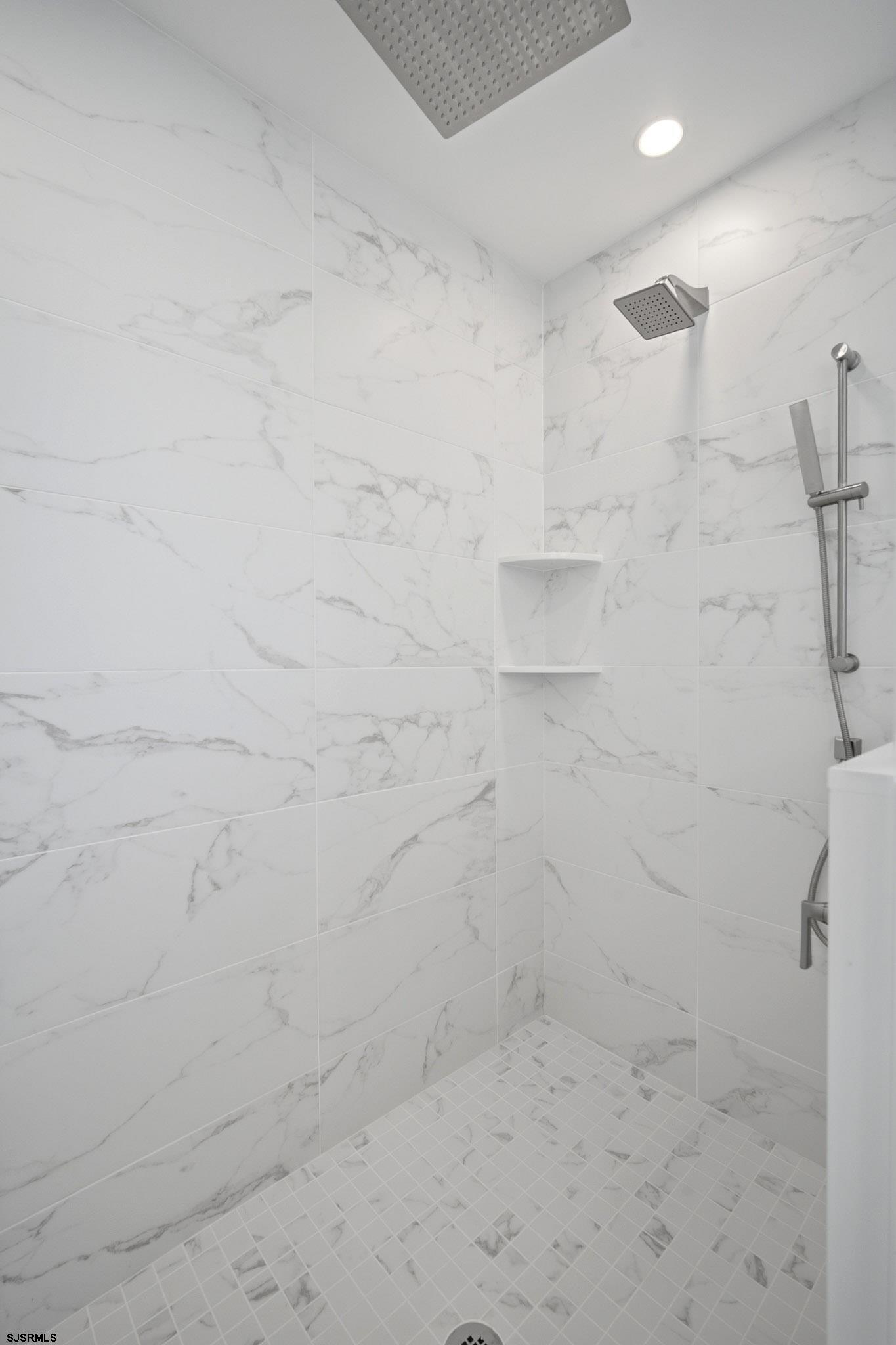 230 S 7th Street
