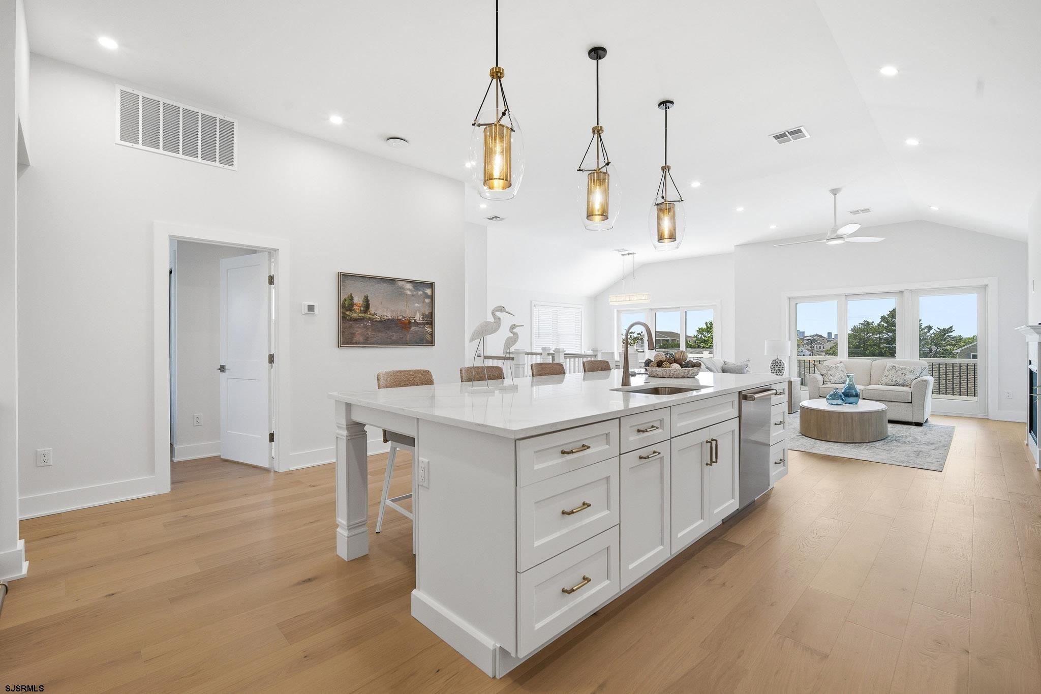 230 S 7th Street